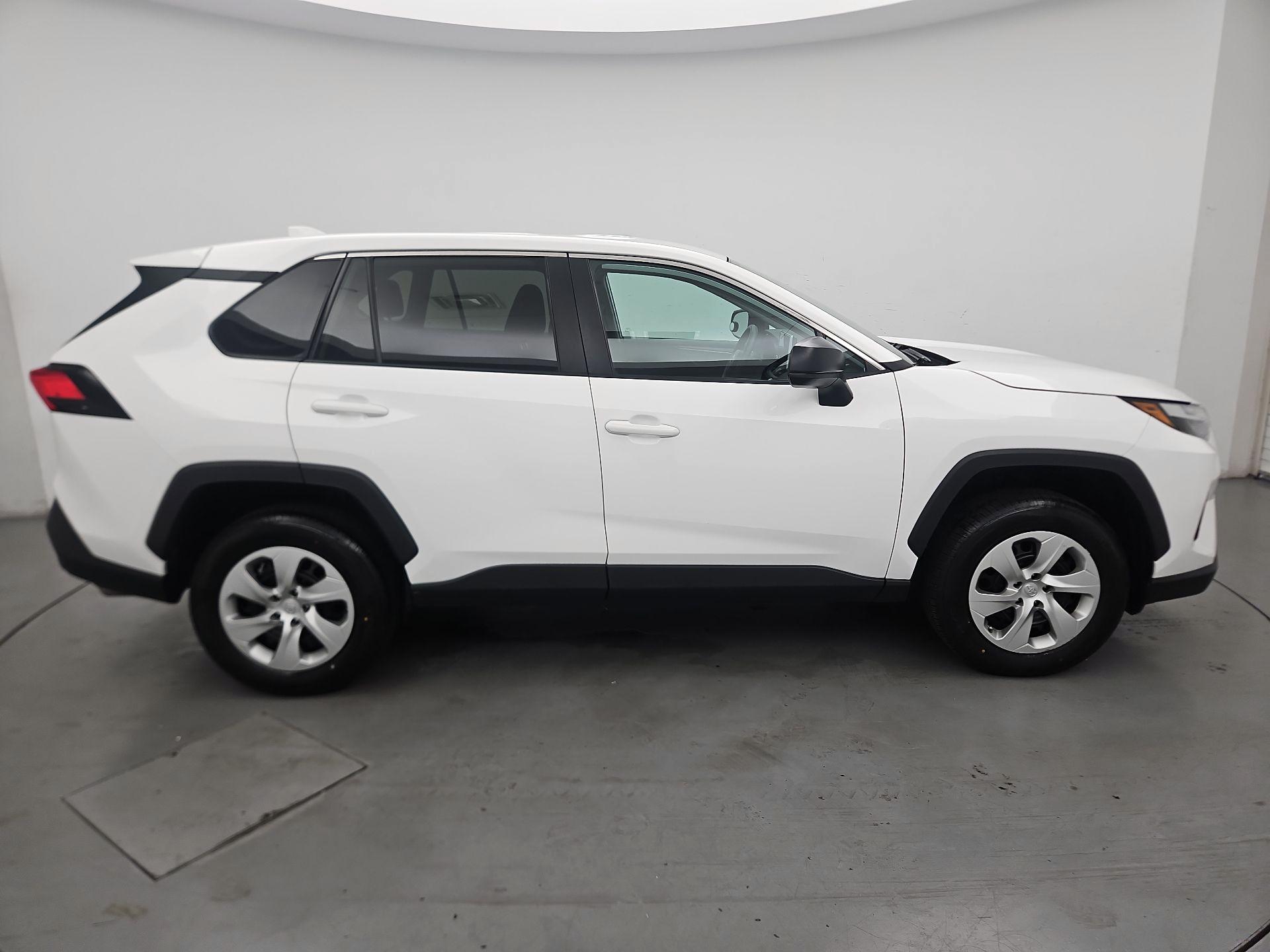 Thumbnail: 2023 Toyota RAV4 - 4