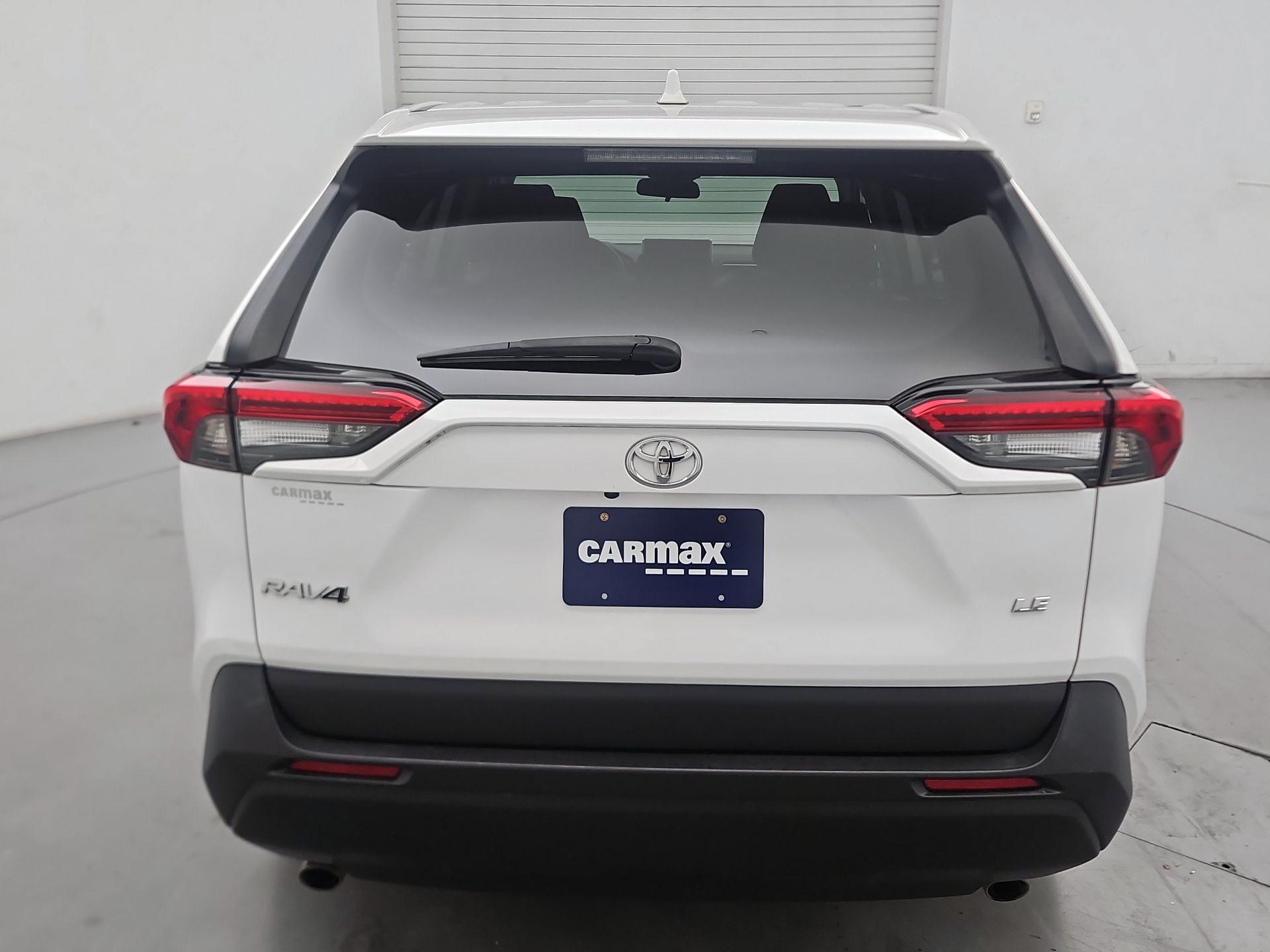 Thumbnail: 2023 Toyota RAV4 - 6