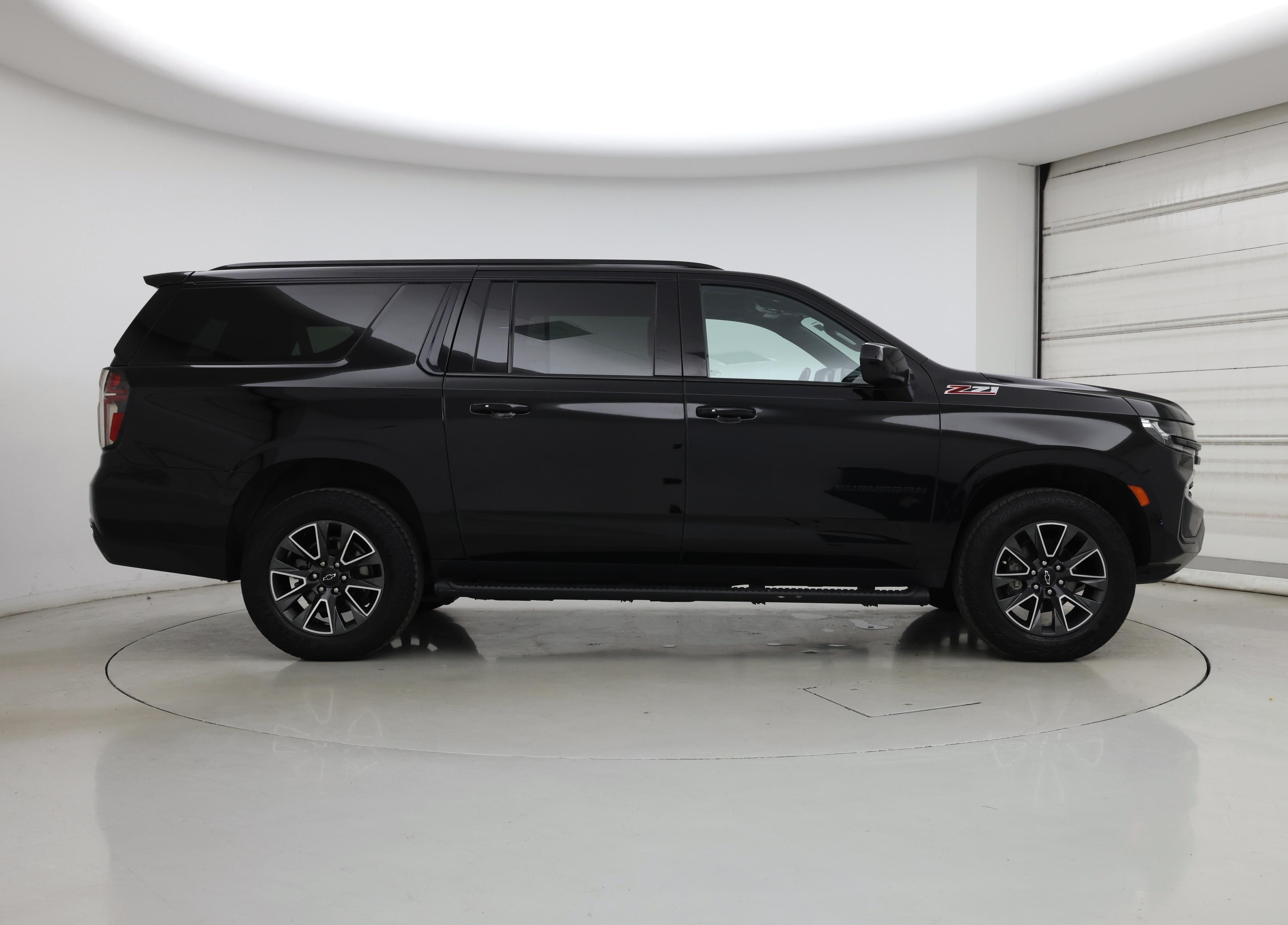 Thumbnail: 2023 Chevrolet Suburban - 7