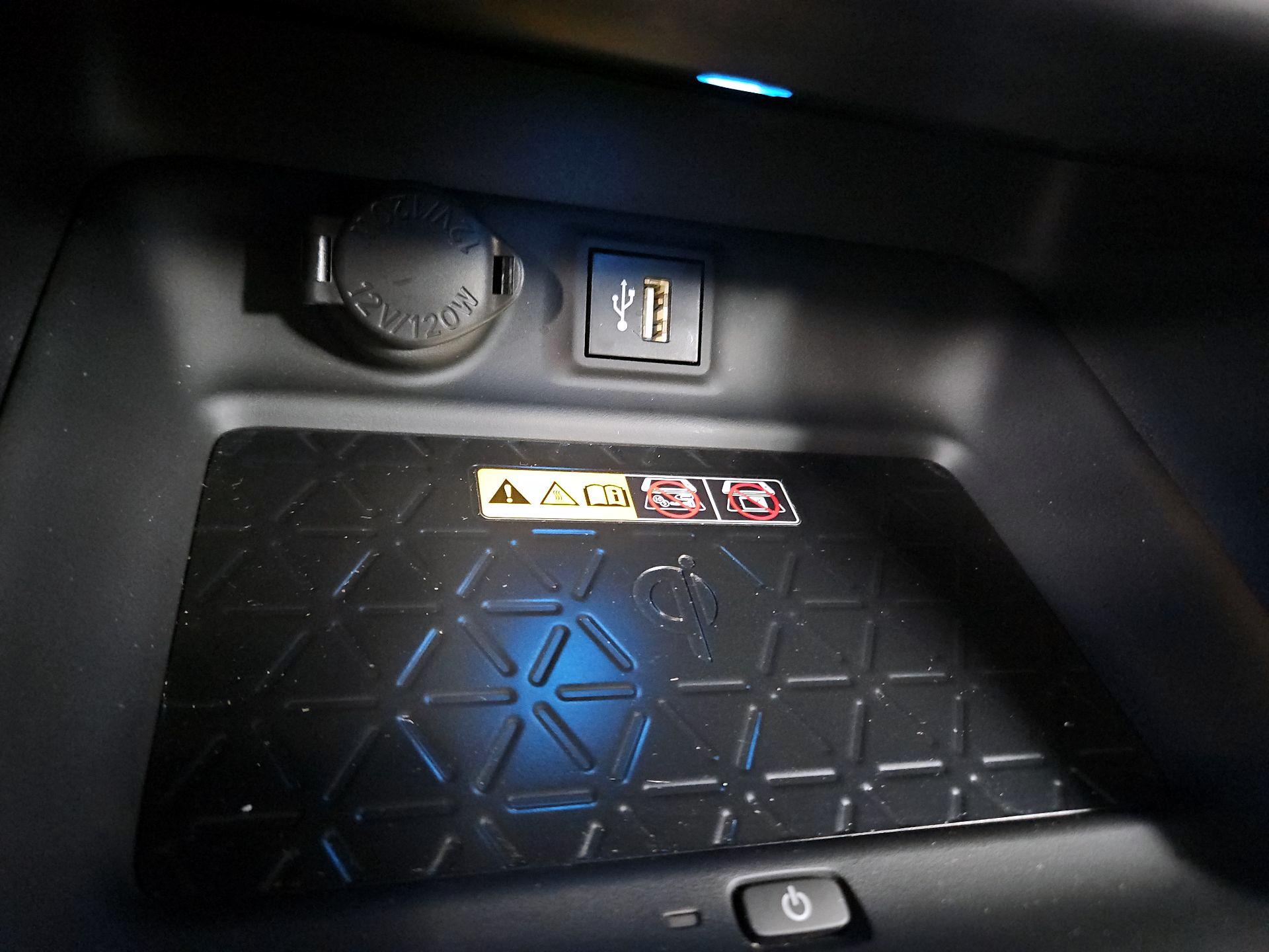 Thumbnail: 2023 Toyota RAV4 - 18