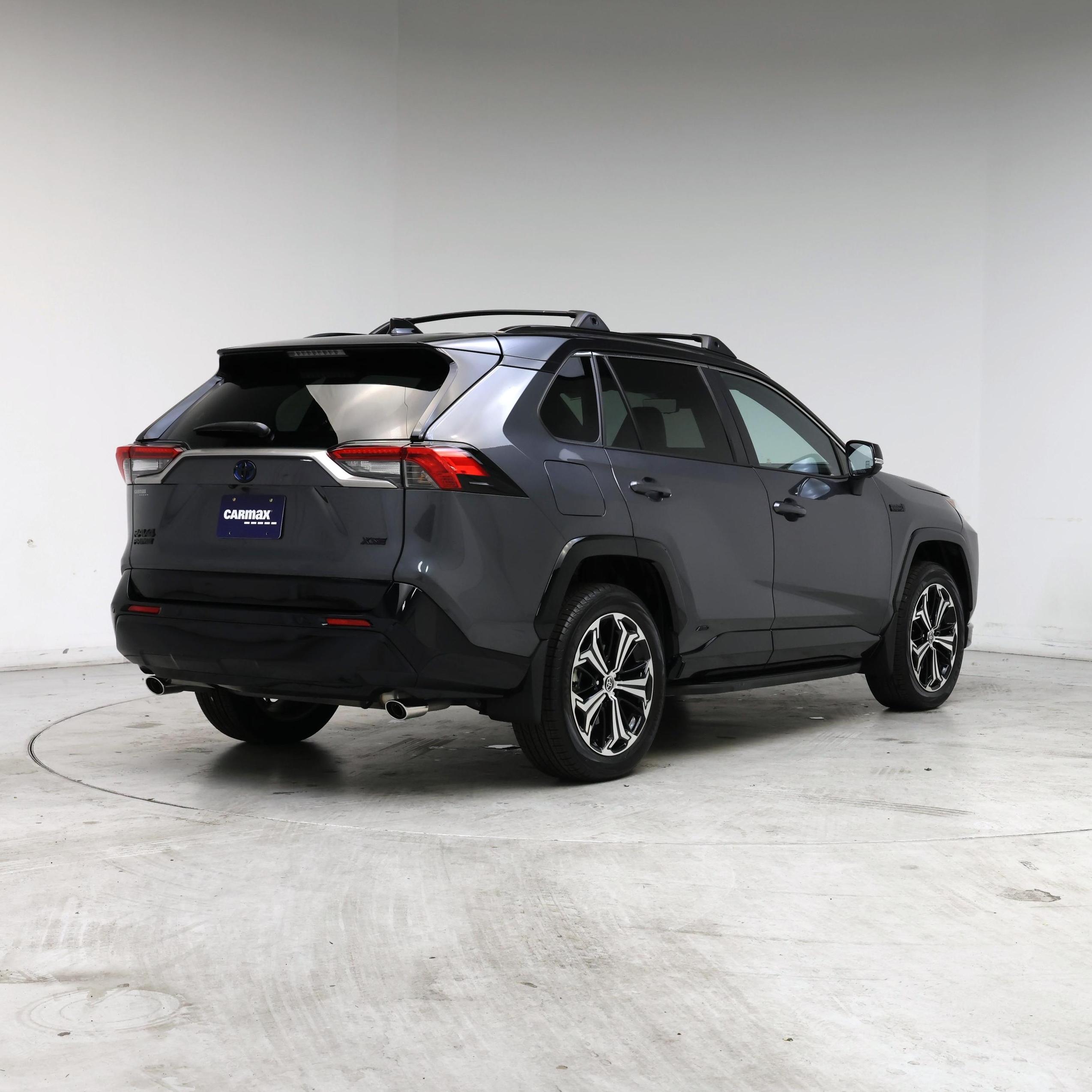 Thumbnail: 2023 Toyota RAV4 - 8