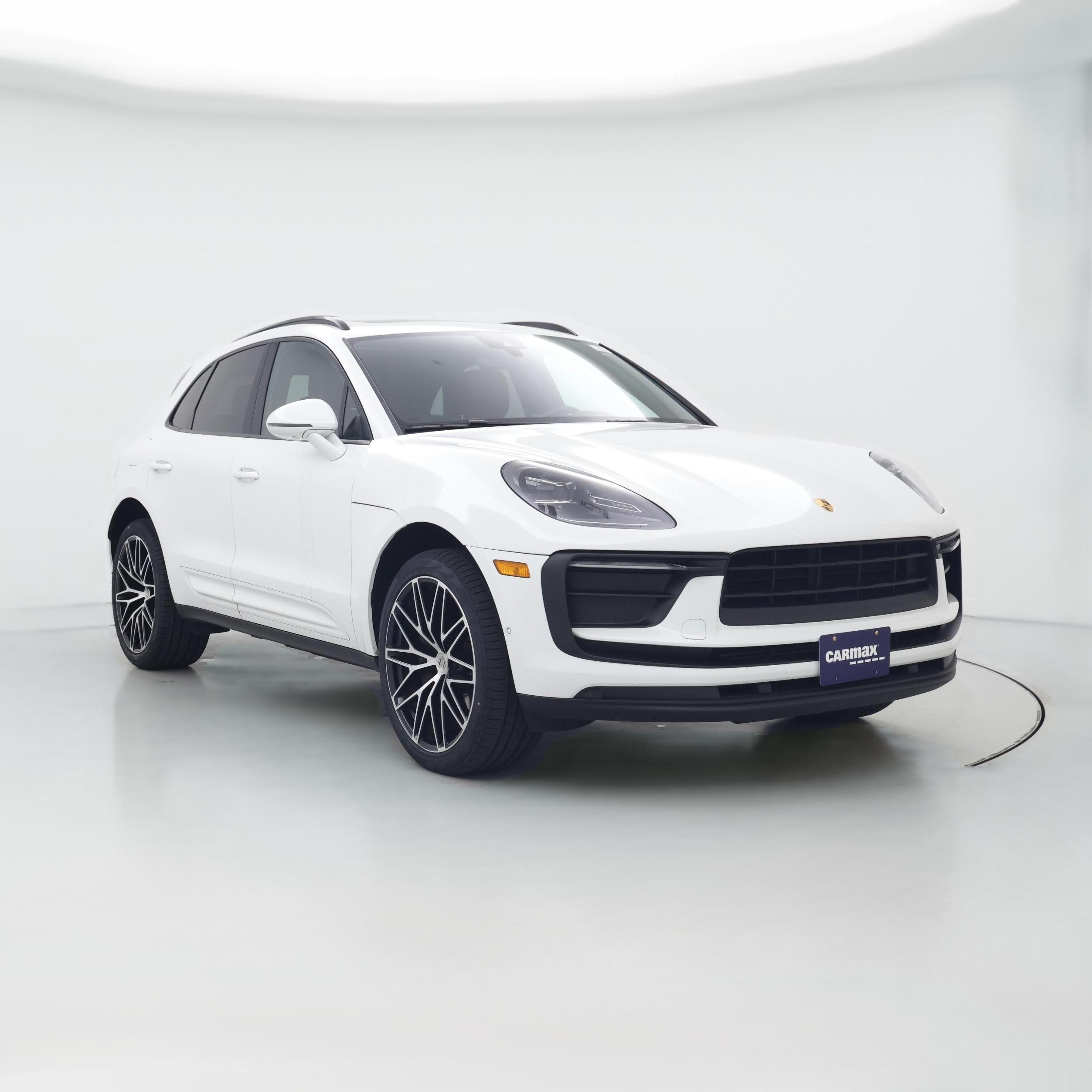 Thumbnail: 2022 Porsche Macan - 1
