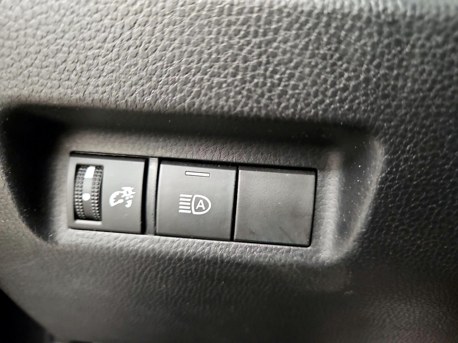 Thumbnail: 2023 Toyota RAV4 - 13