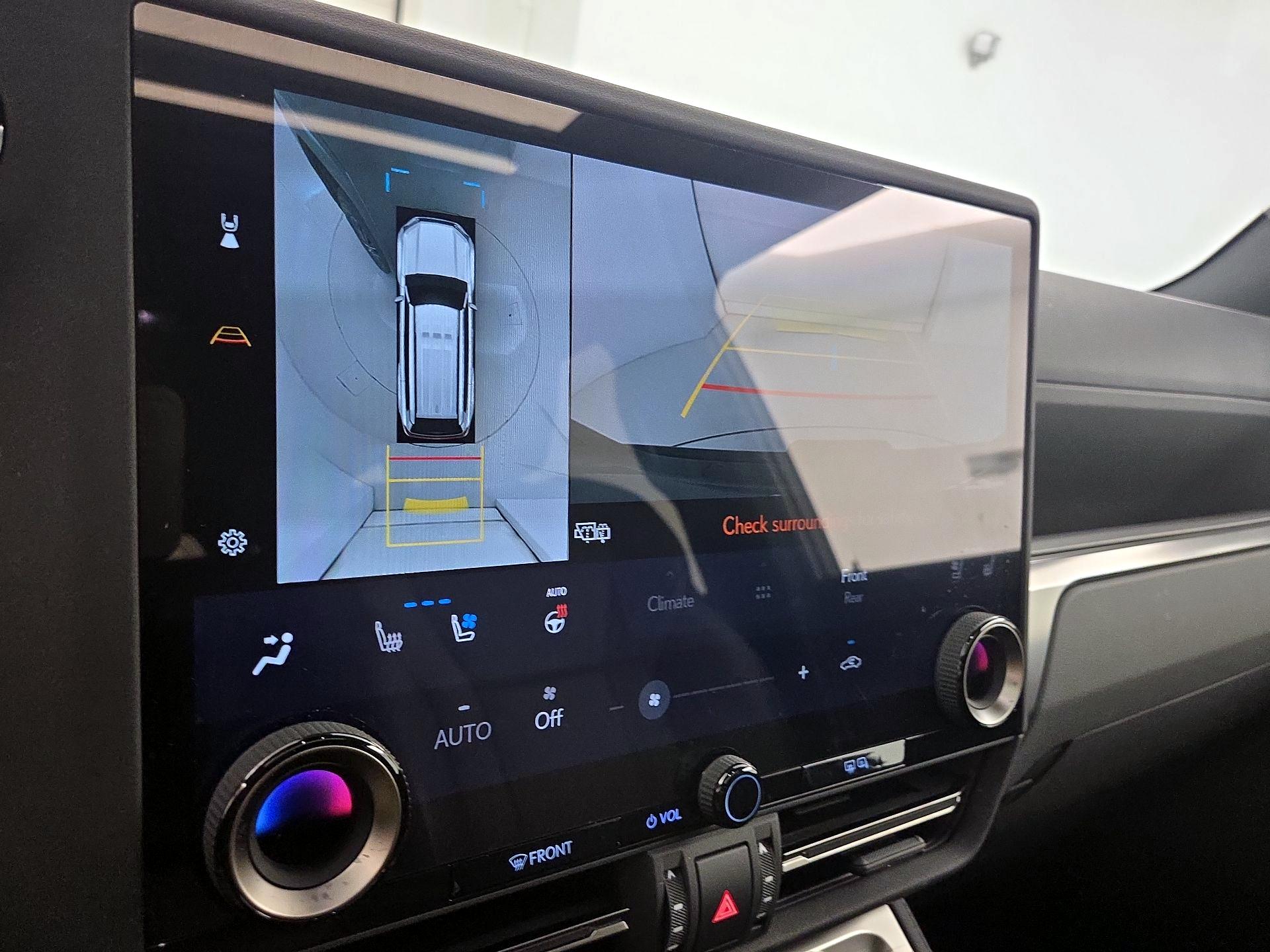 Thumbnail: 2025 Lexus GX - 15