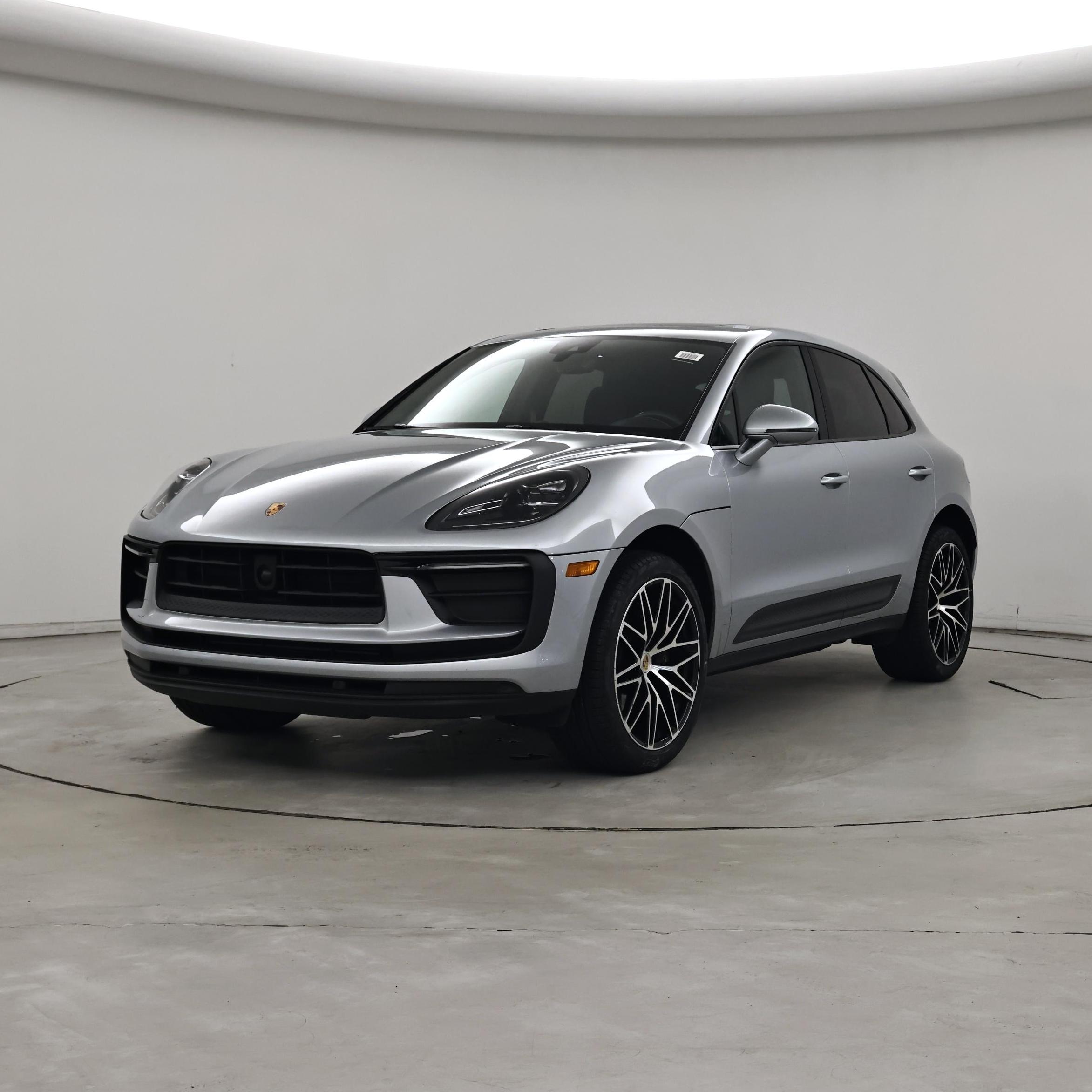 Thumbnail: 2023 Porsche Macan - 4