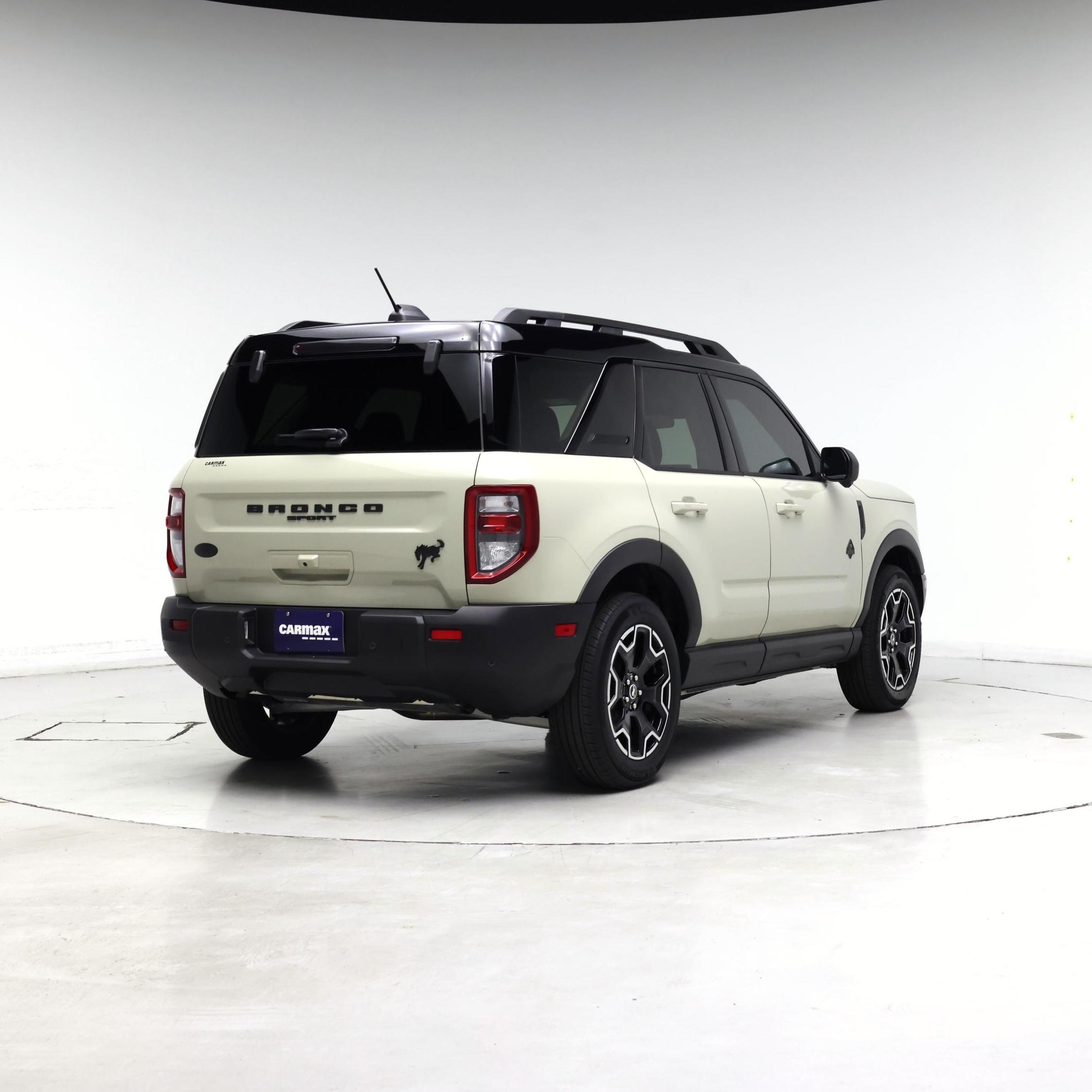 Thumbnail: 2025 Ford Bronco Sport - 8