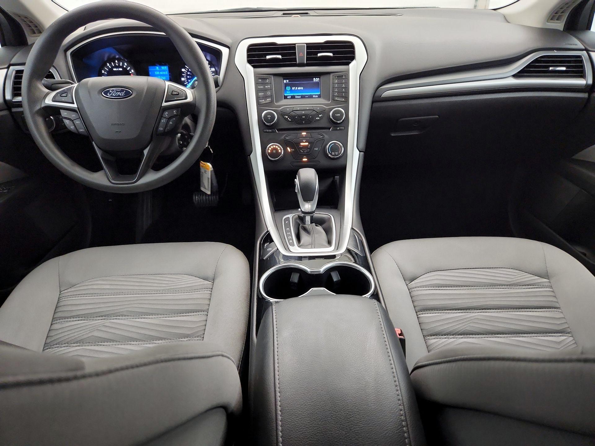 Thumbnail: 2016 Ford Fusion - 9