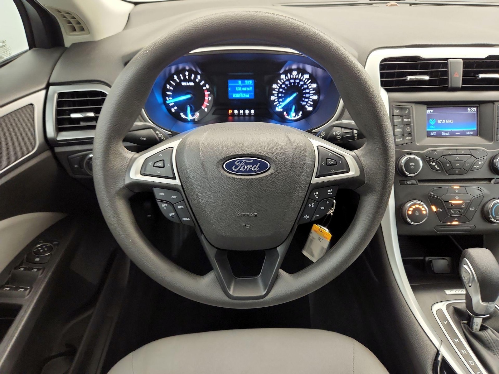 2016 Ford Fusion S - Photo 11