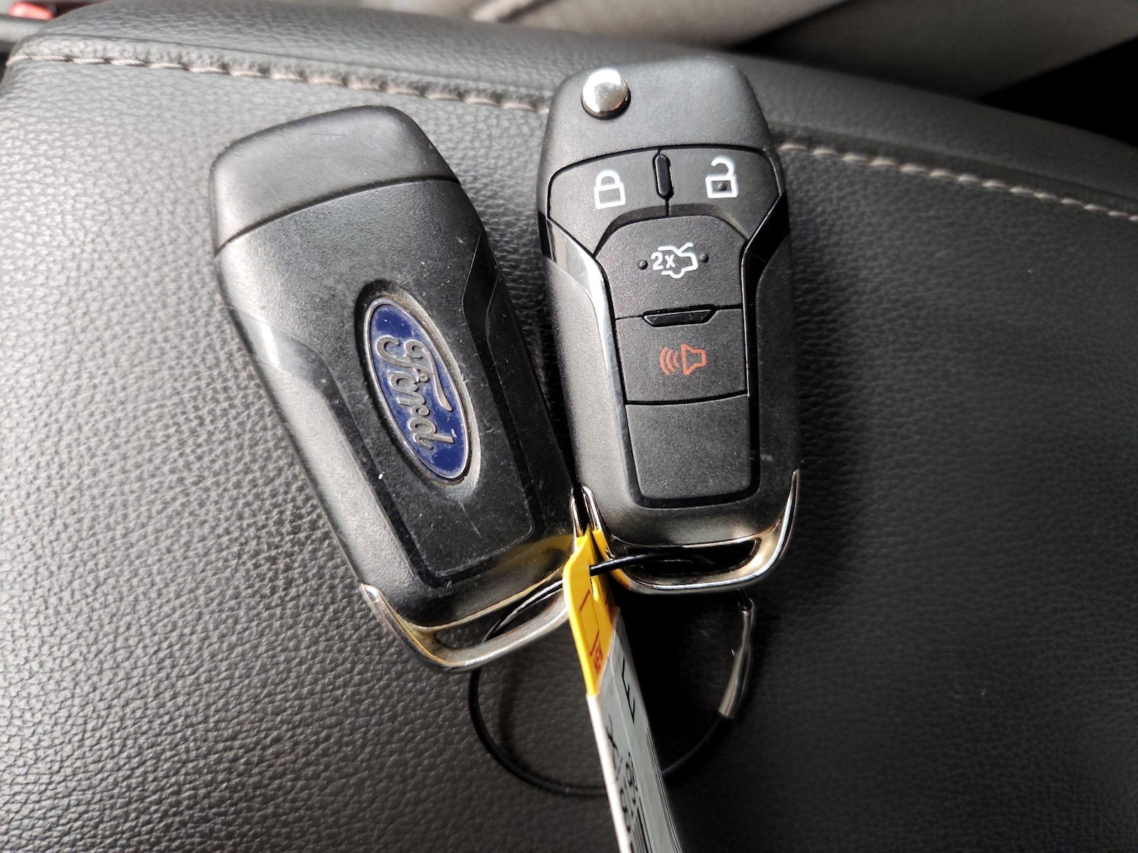 2016 Ford Fusion S - Photo 23