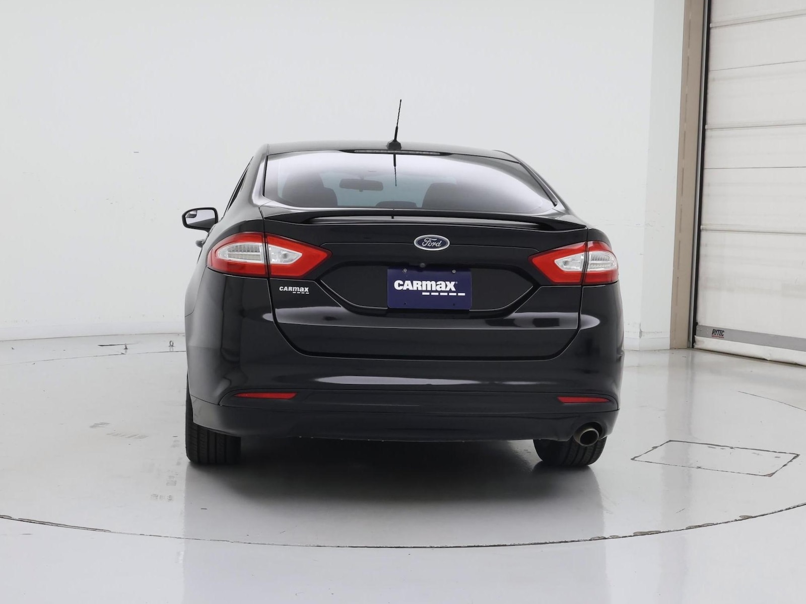 2016 Ford Fusion S - Photo 7