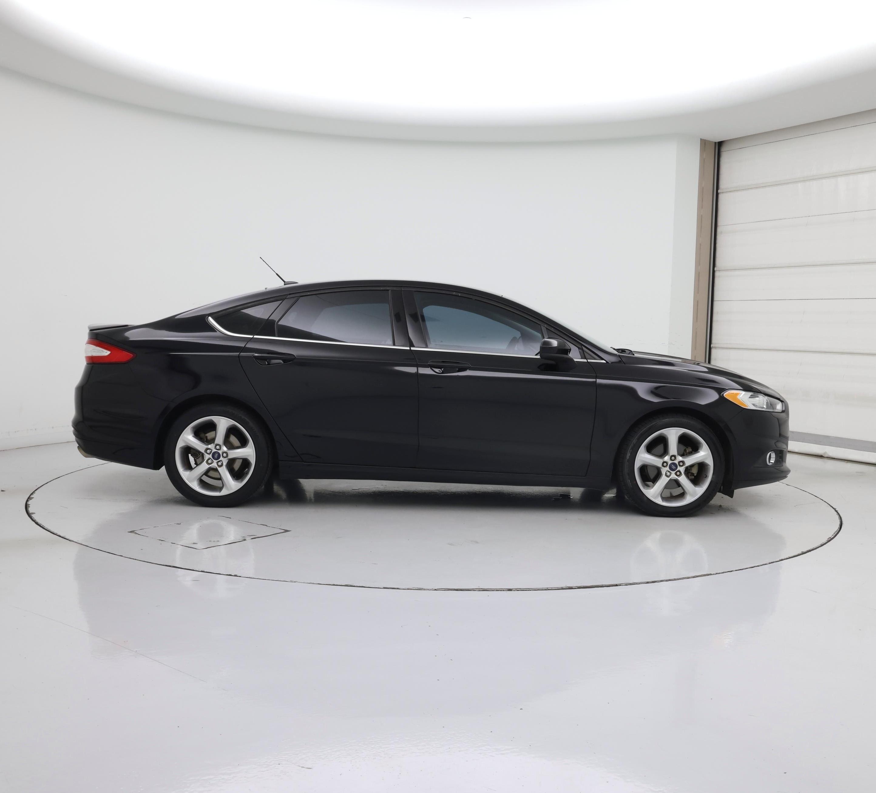 Thumbnail: 2016 Ford Fusion - 7
