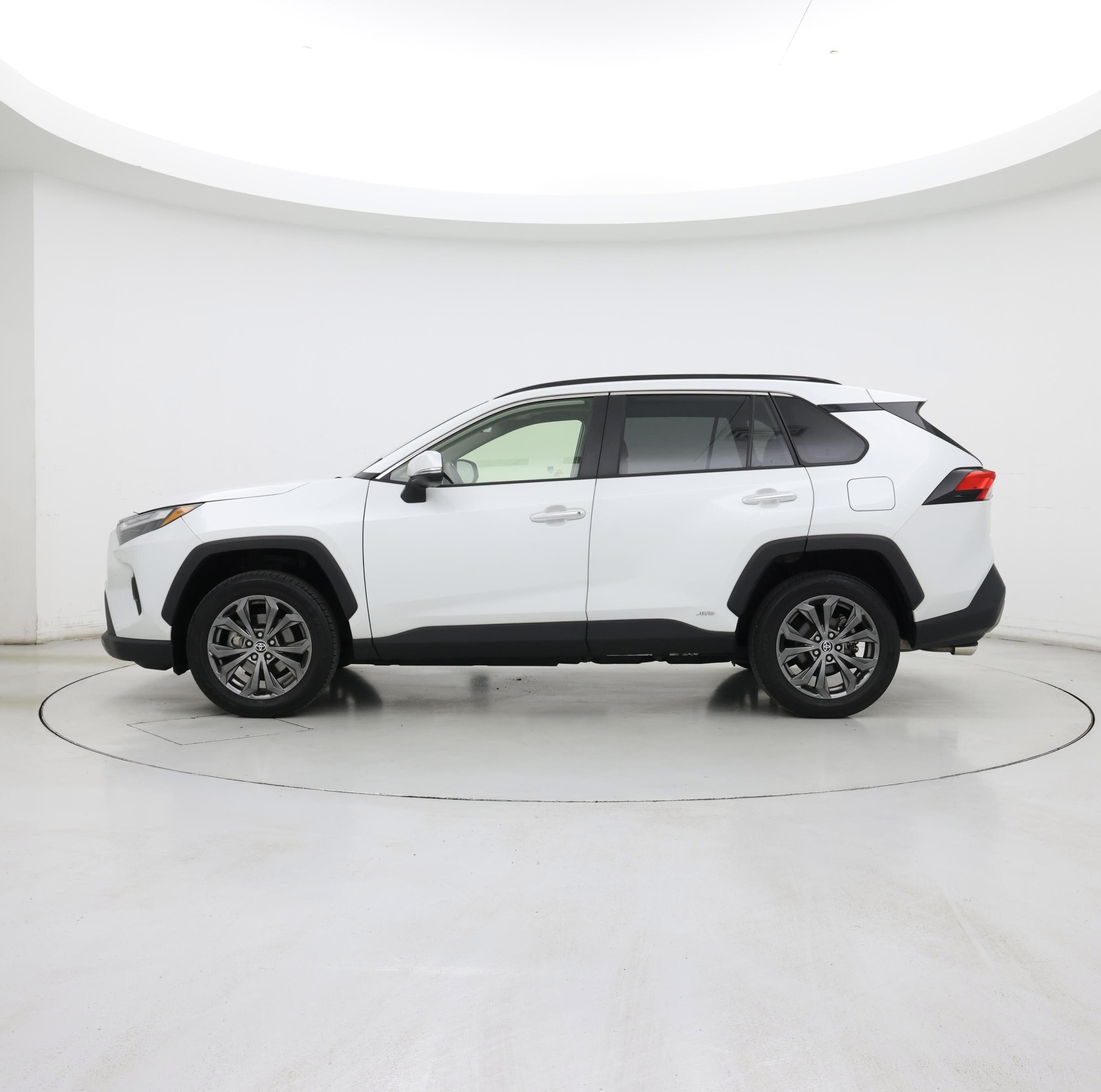 Thumbnail: 2023 Toyota RAV4 - 3