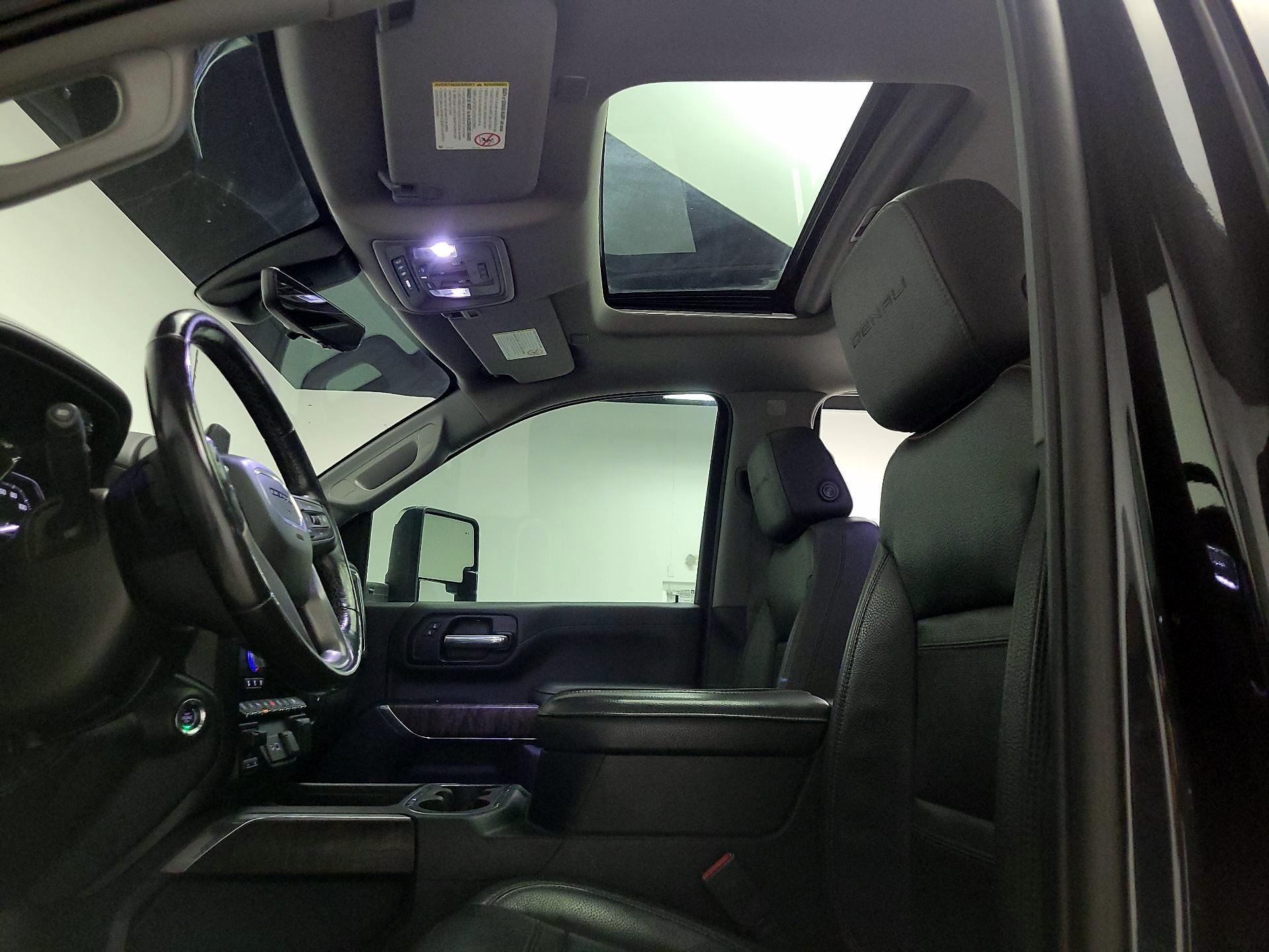 Thumbnail: 2020 GMC Sierra 3500 - 19