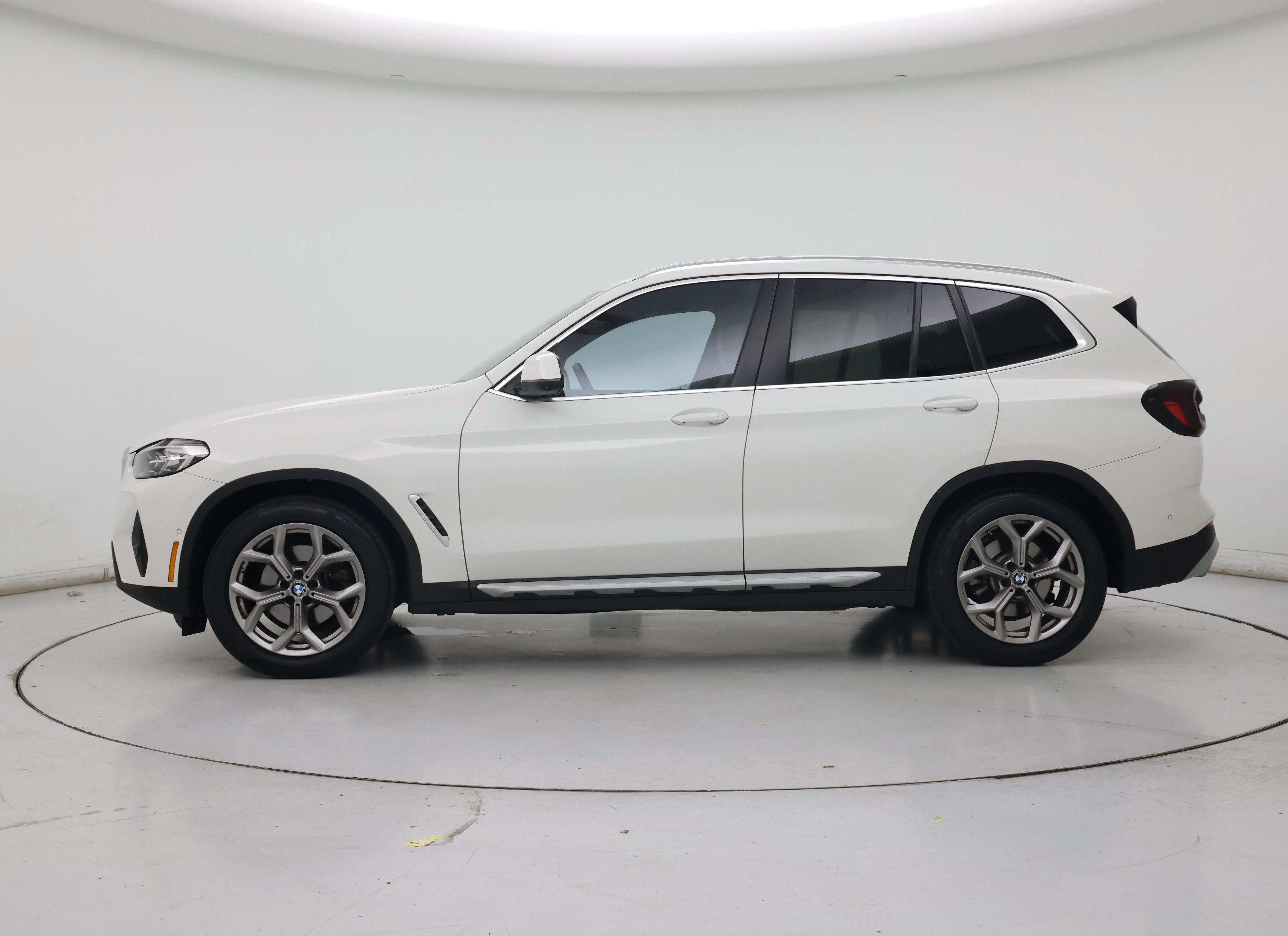 Thumbnail: 2023 BMW X3 - 3