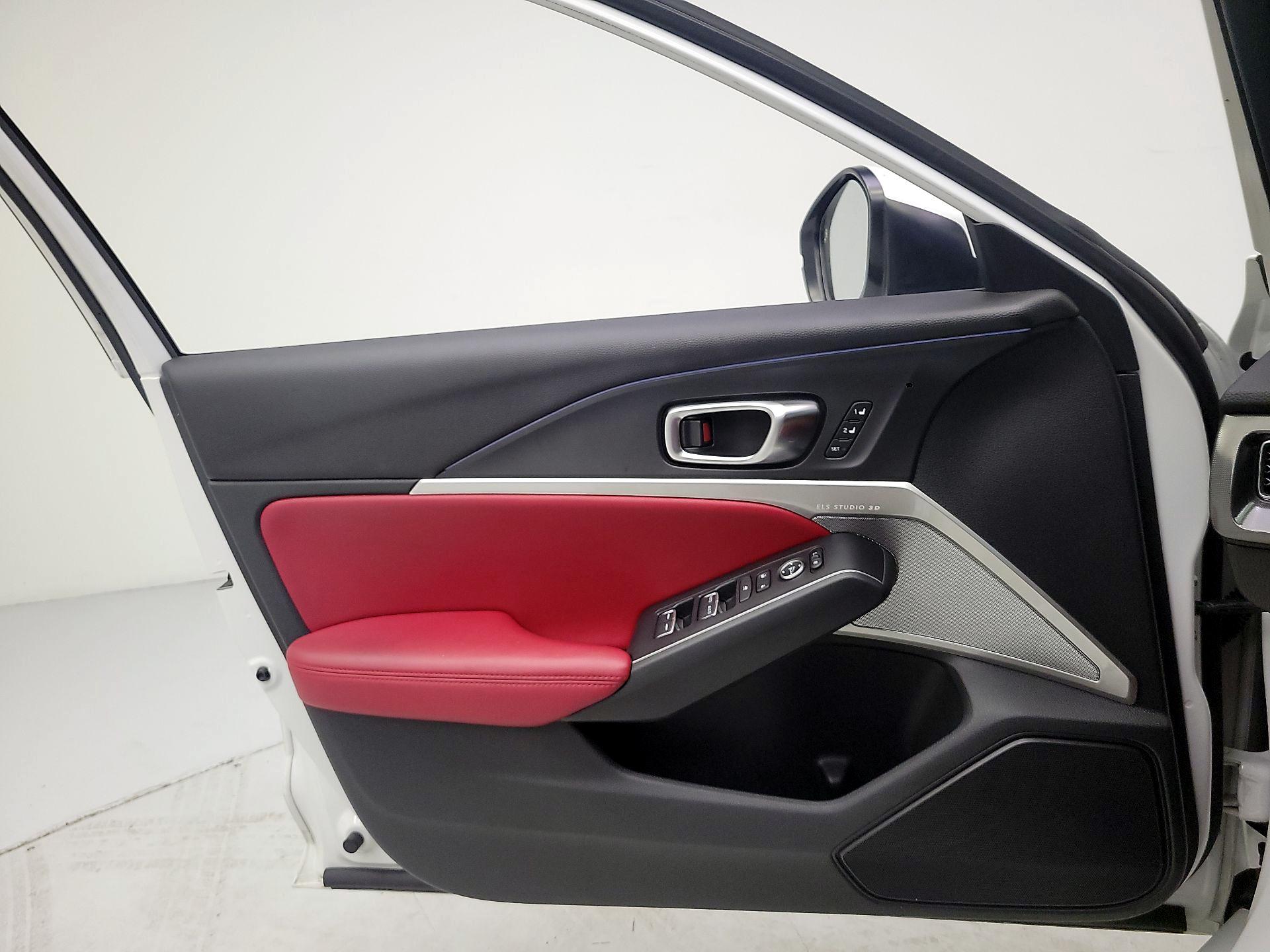 Thumbnail: 2023 Acura Integra - 12