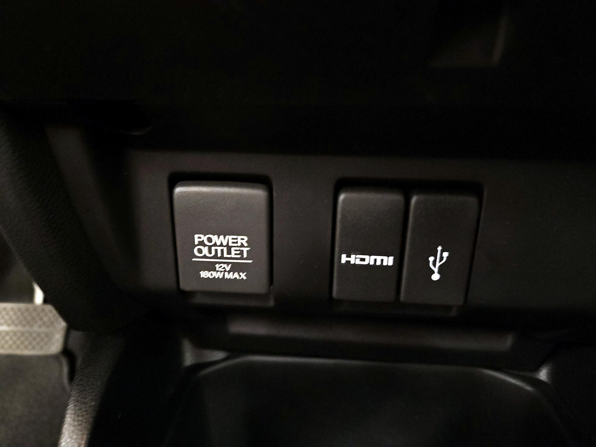 Thumbnail: 2015 Honda Fit - 18