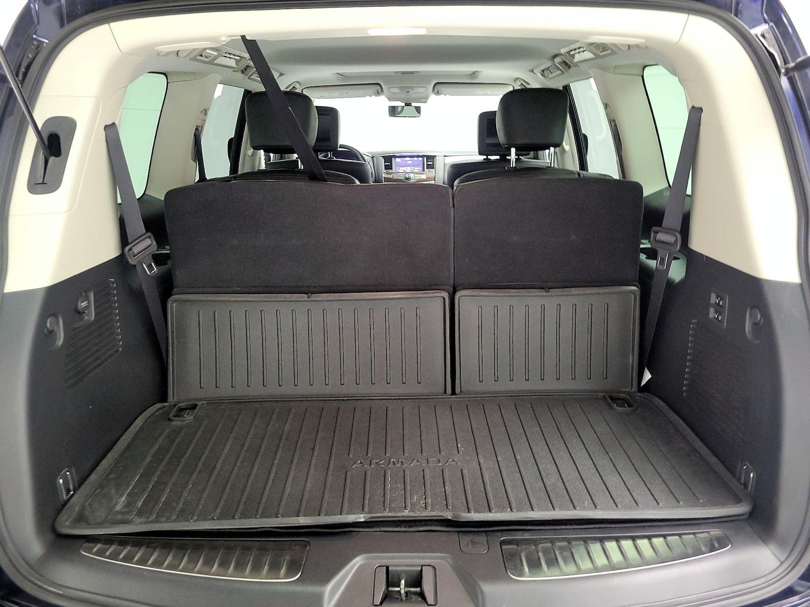 2018 Nissan Armada Platinum - Photo 17