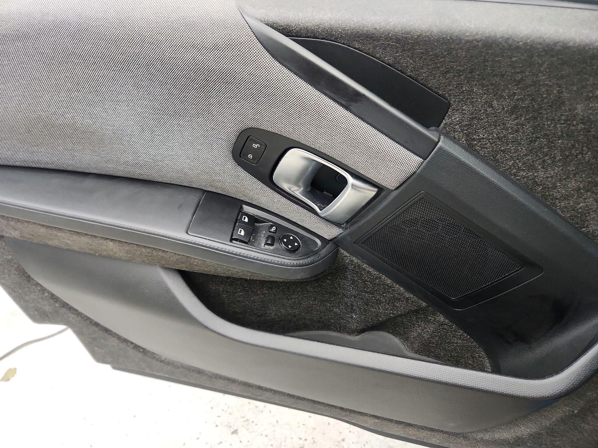 Thumbnail: 2017 BMW i3 - 12