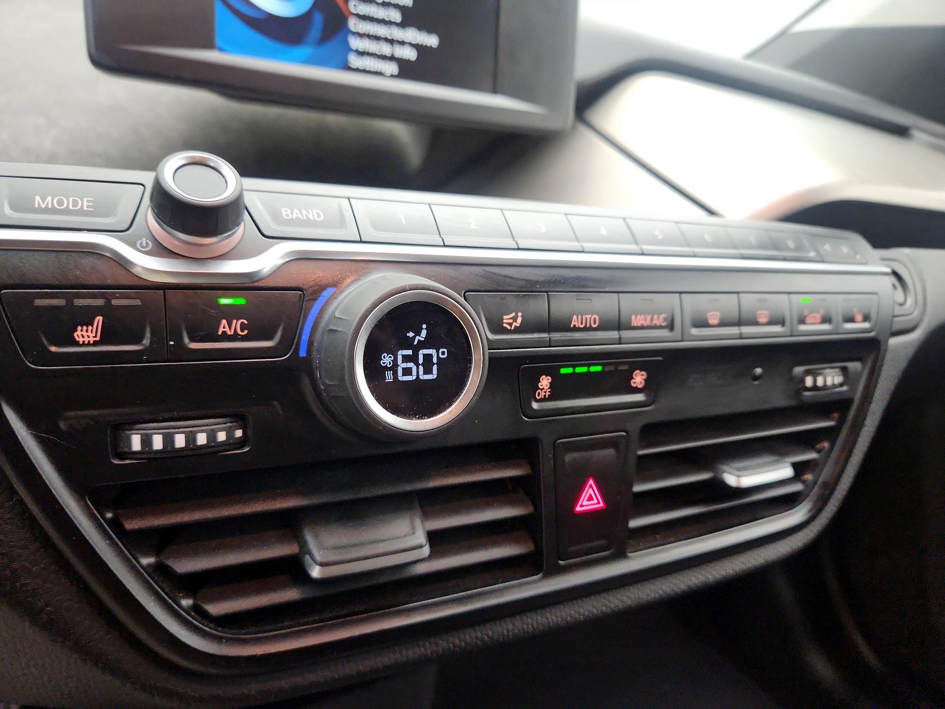 Thumbnail: 2017 BMW i3 - 17