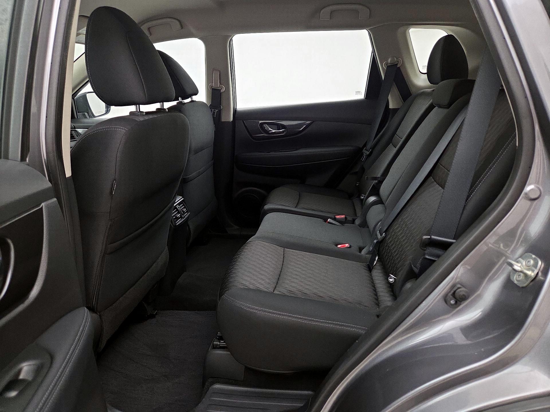 Thumbnail: 2018 Nissan Rogue - 19