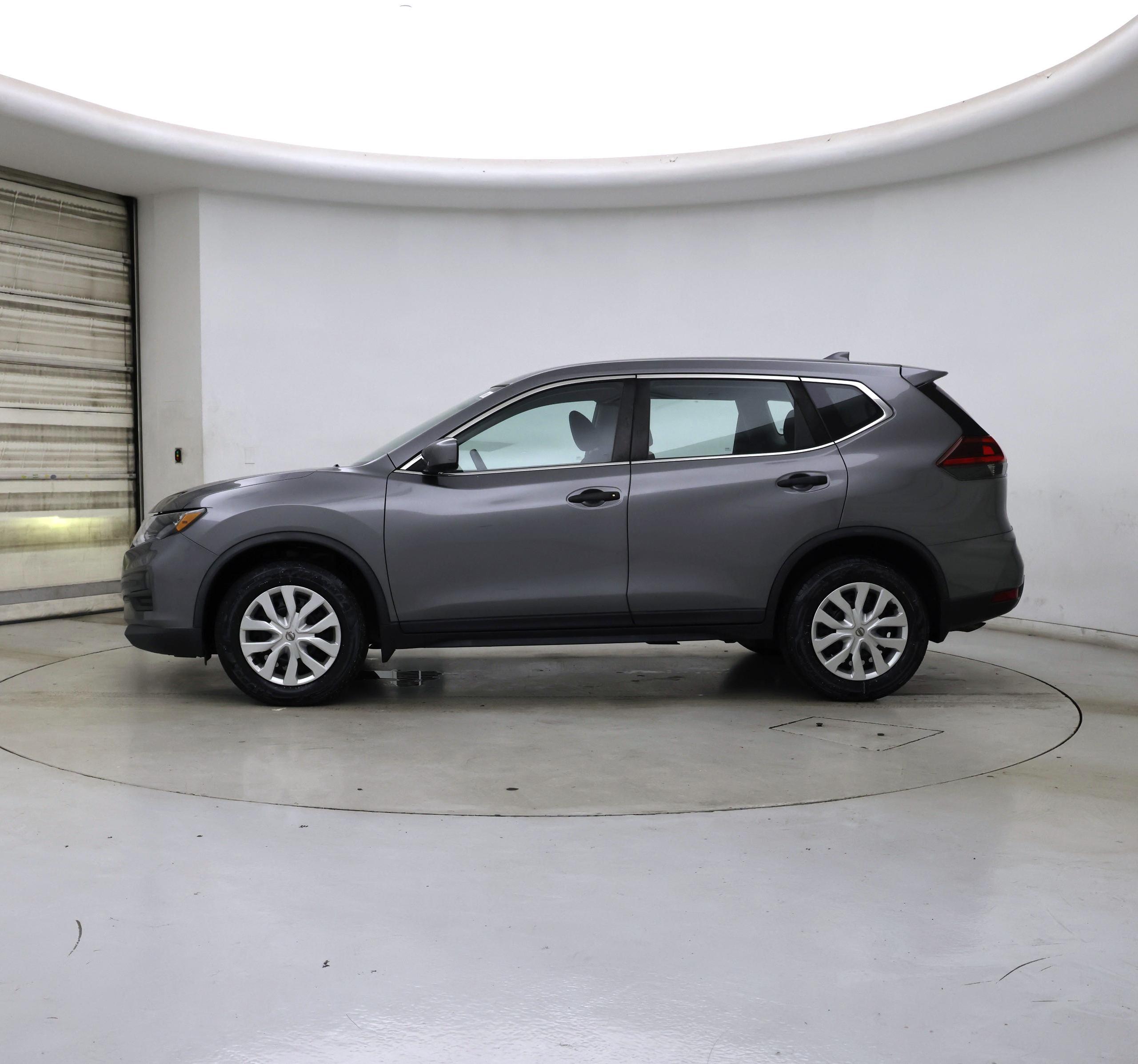Thumbnail: 2018 Nissan Rogue - 3