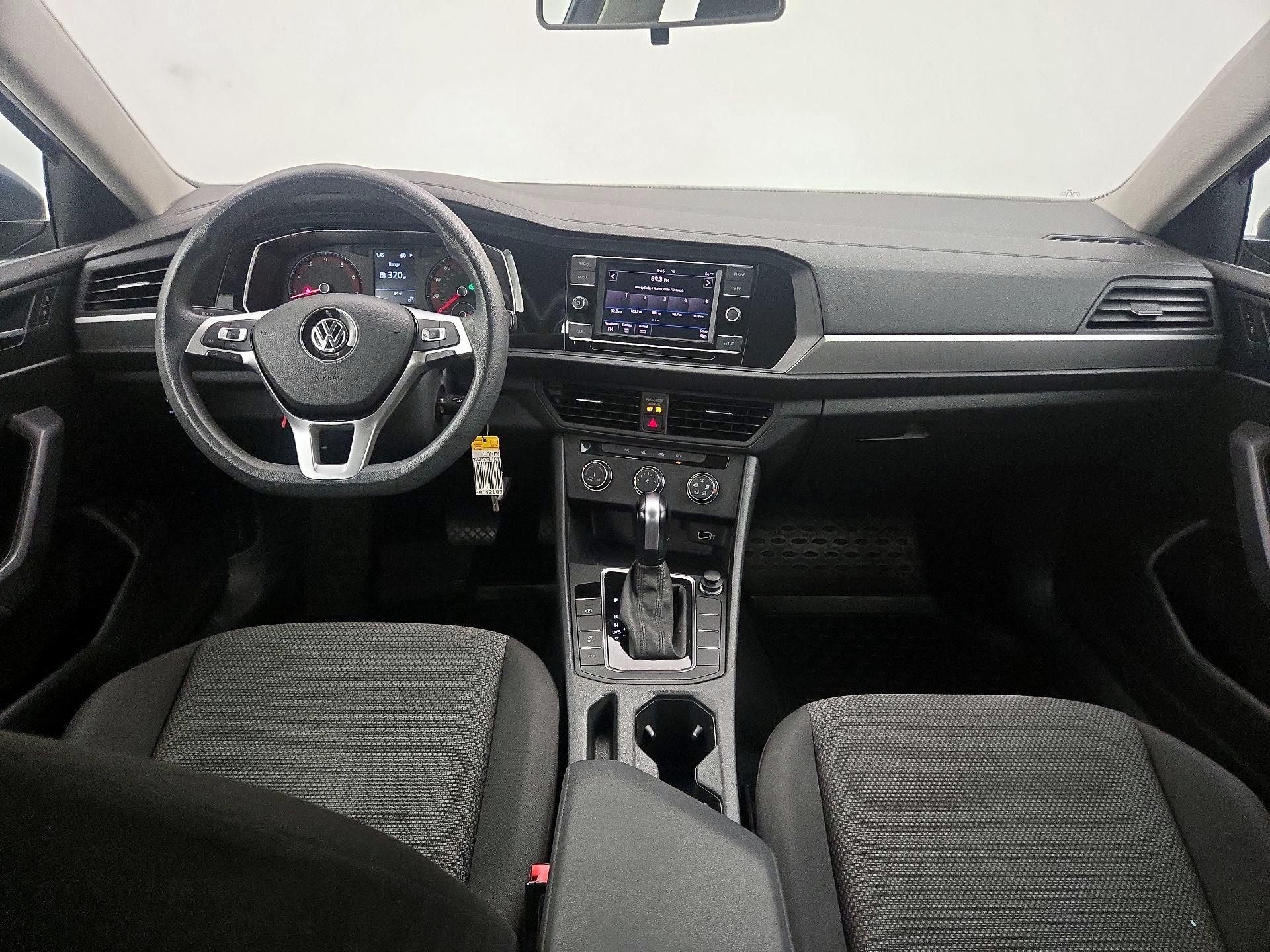 Thumbnail: 2019 Volkswagen Jetta - 9