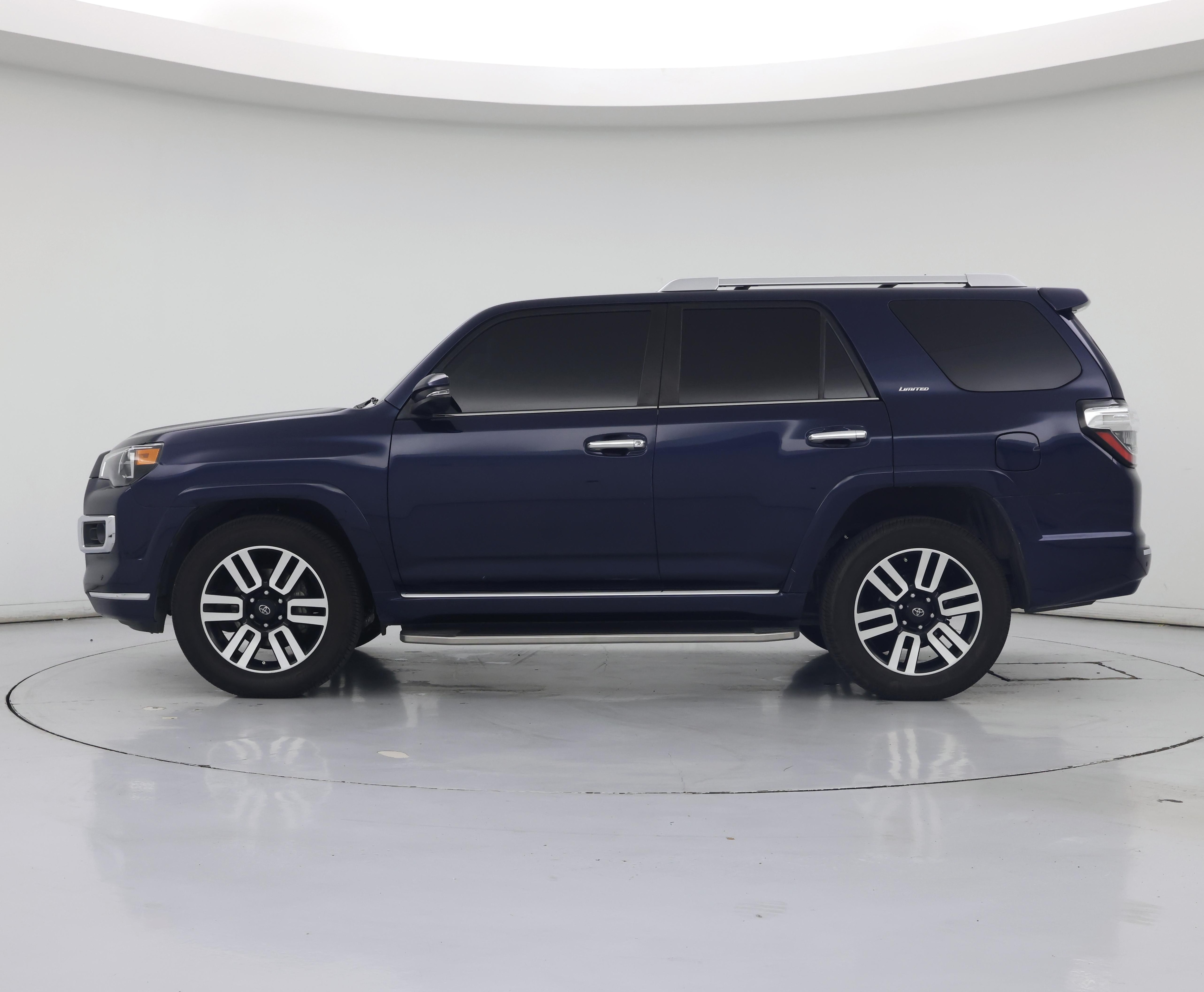 Thumbnail: 2022 Toyota 4Runner - 3