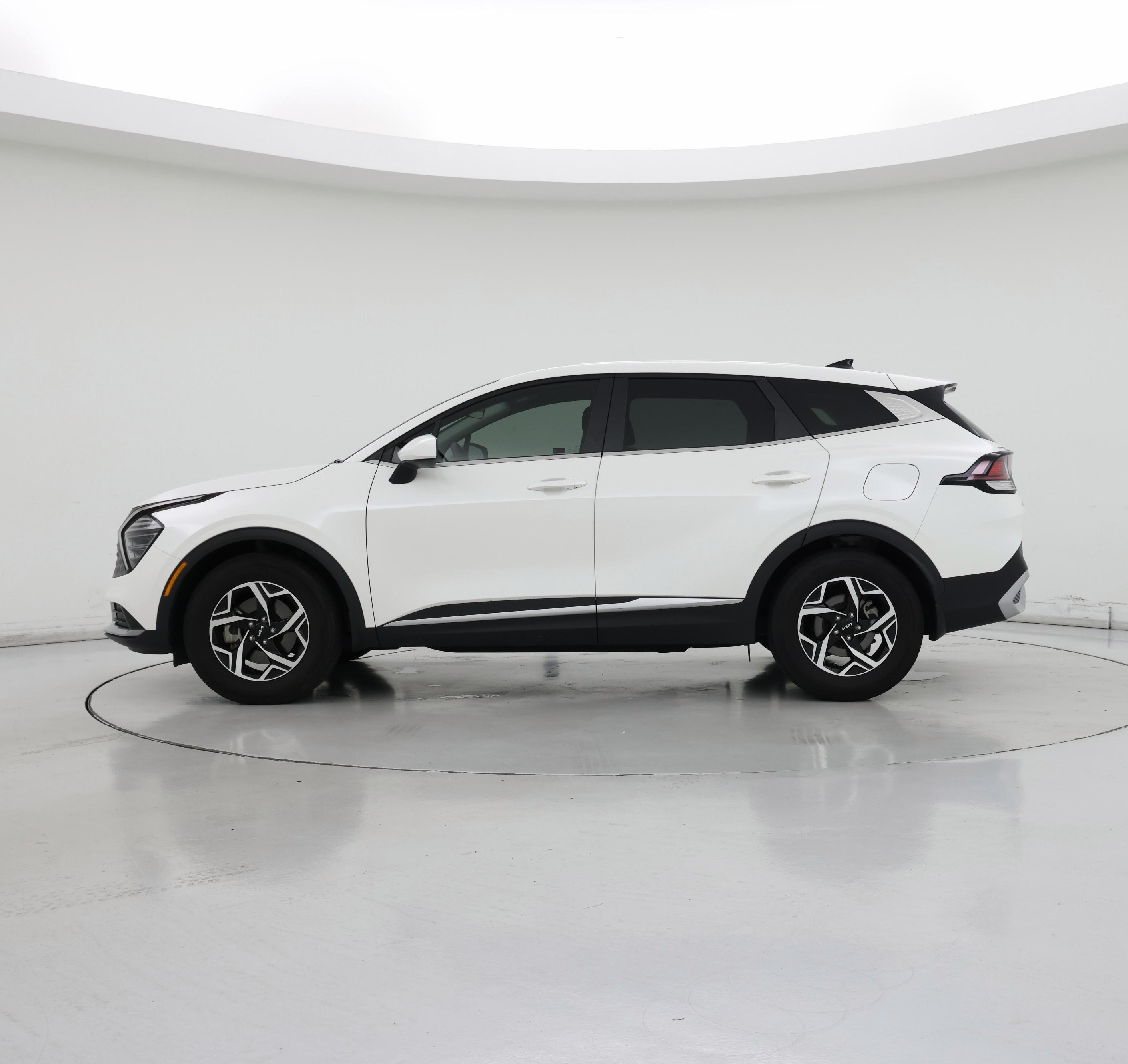 Thumbnail: 2024 Kia Sportage - 3