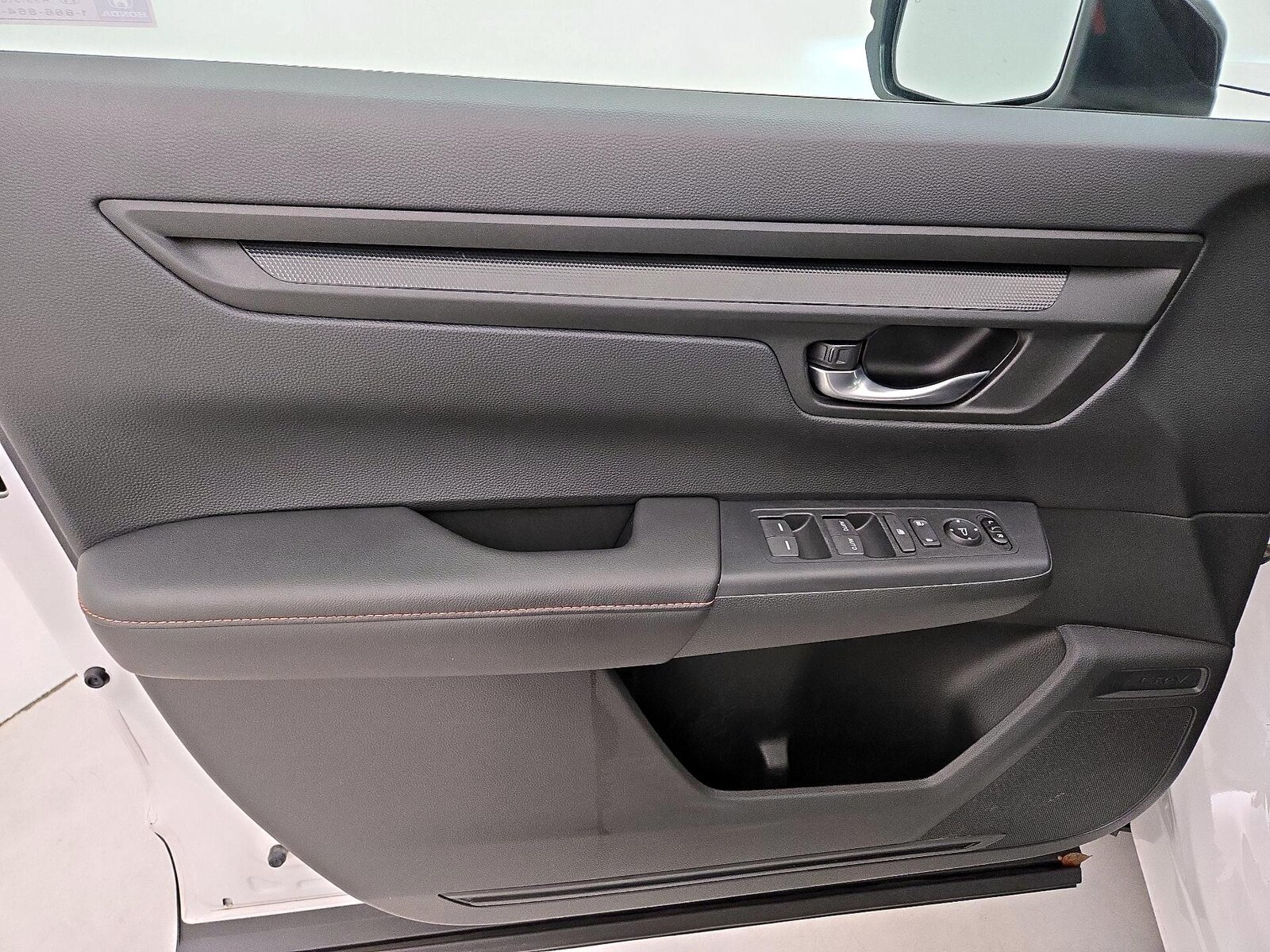 2025 Honda CR-V Sport - Photo 13