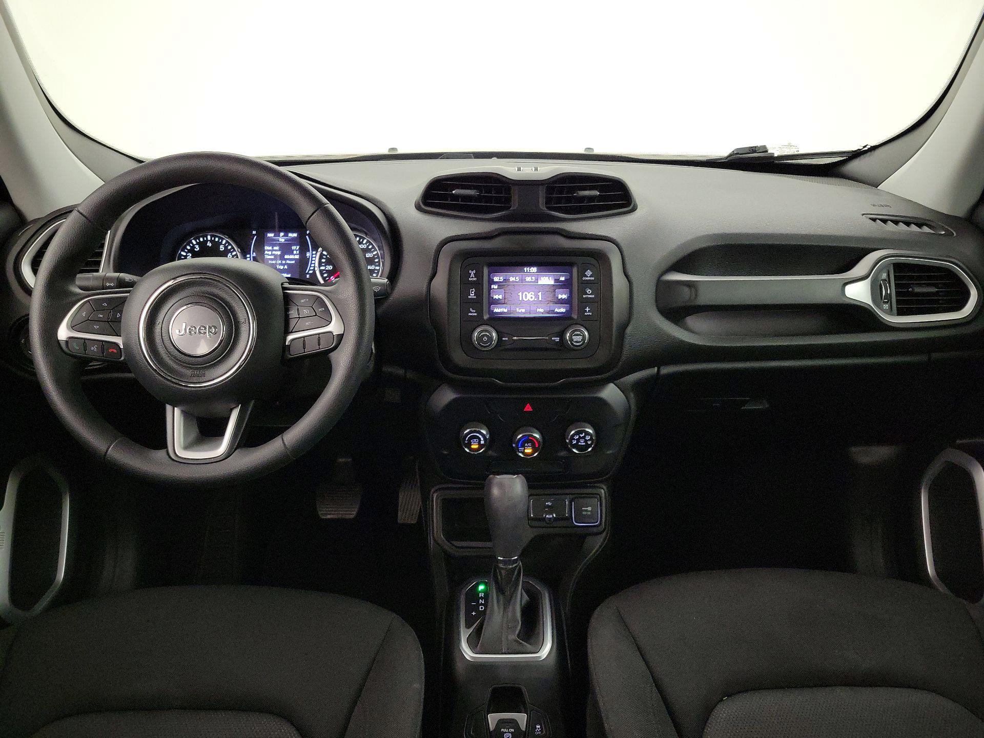 Thumbnail: 2020 Jeep Renegade - 9