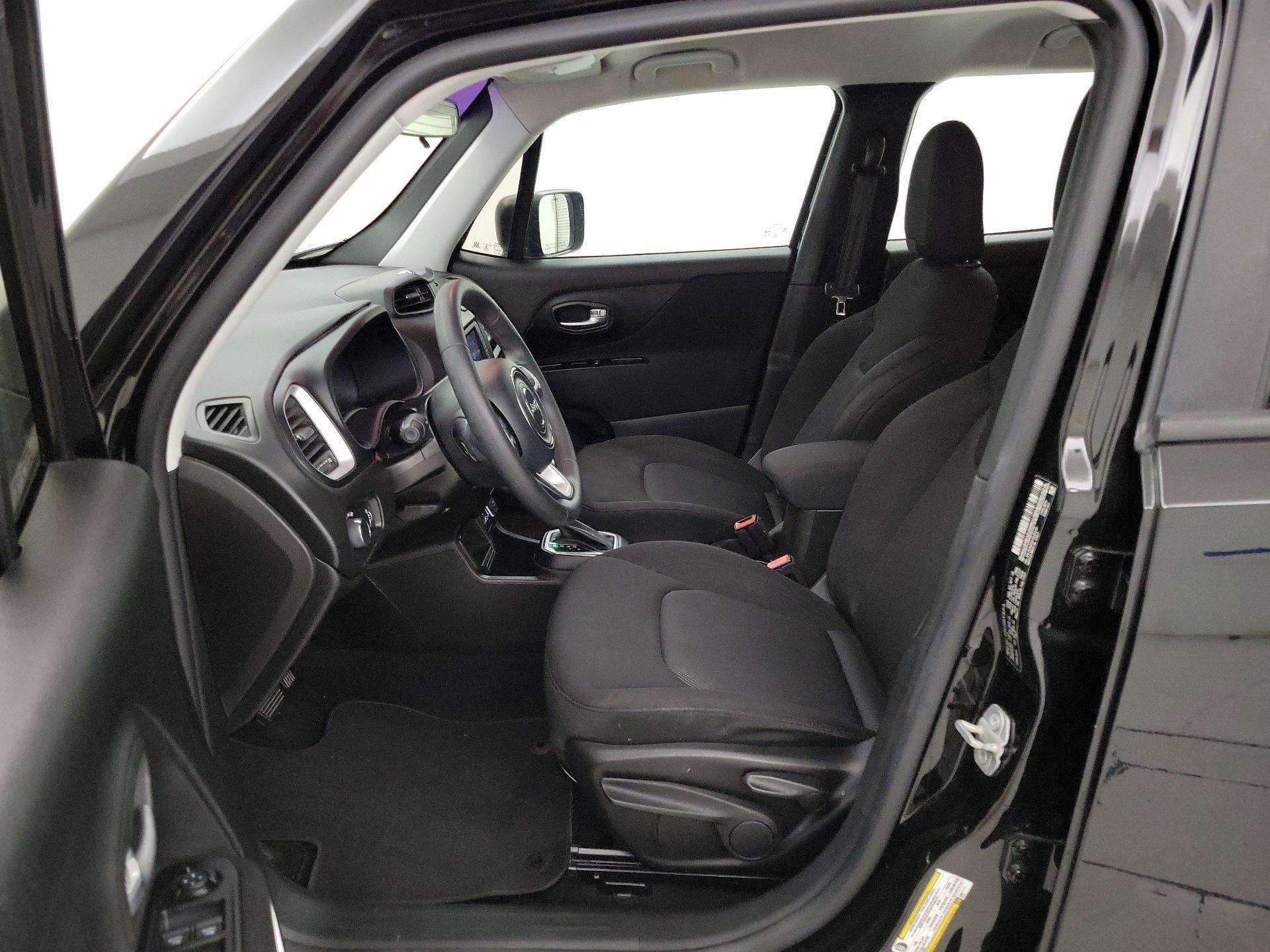 Thumbnail: 2020 Jeep Renegade - 11