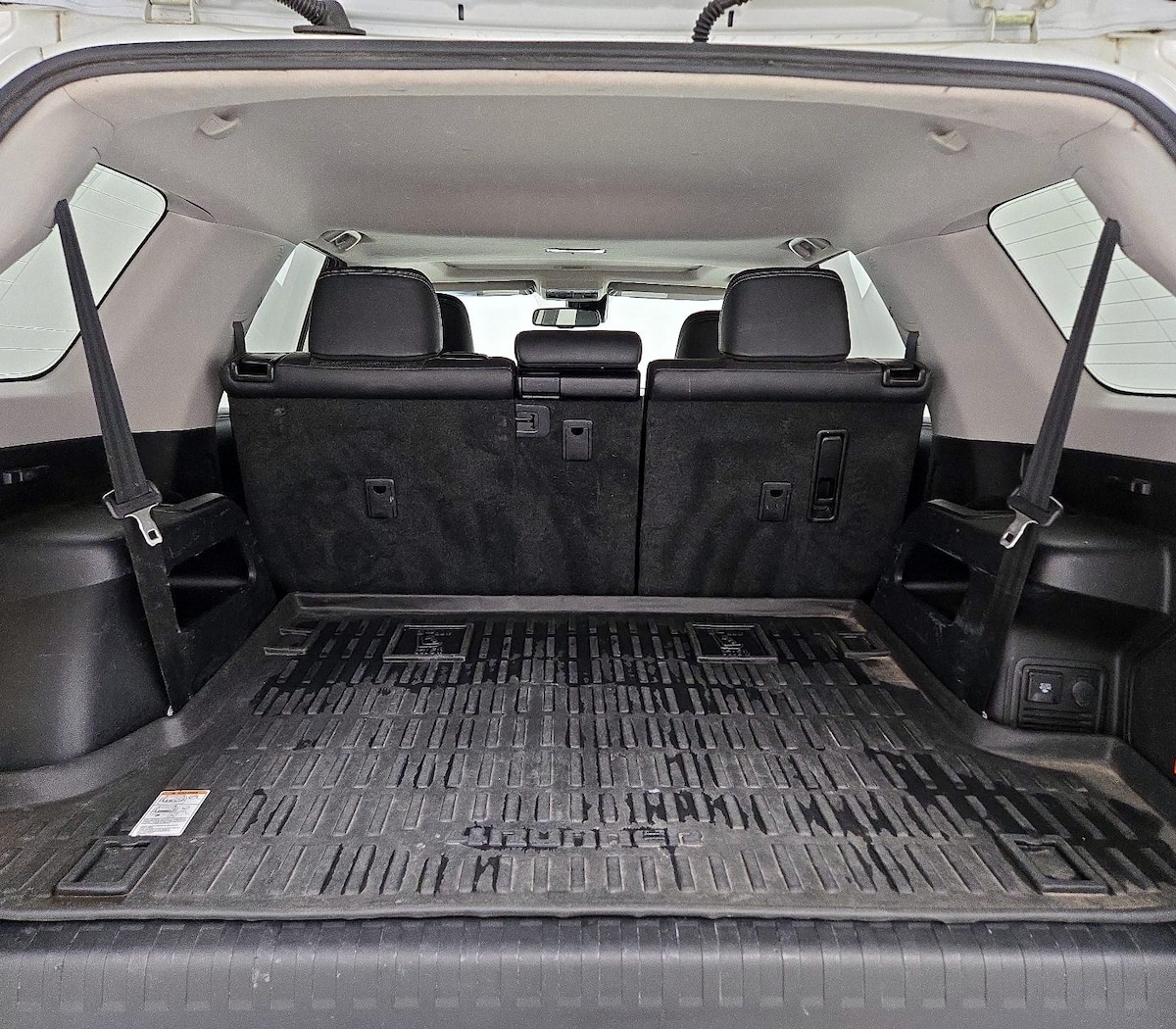 Trunk/Cargo (Seats Up)