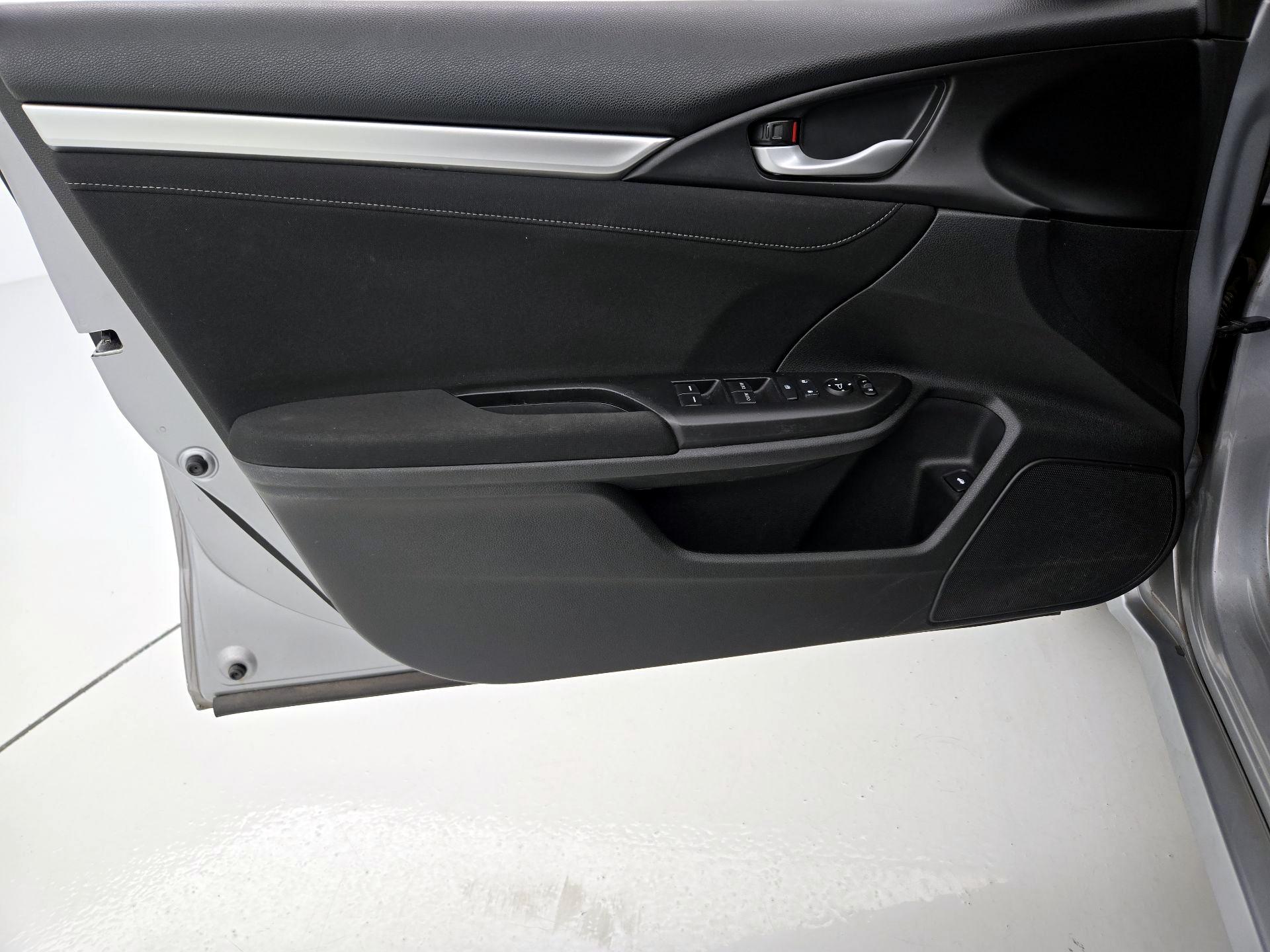 Thumbnail: 2018 Honda Civic - 12