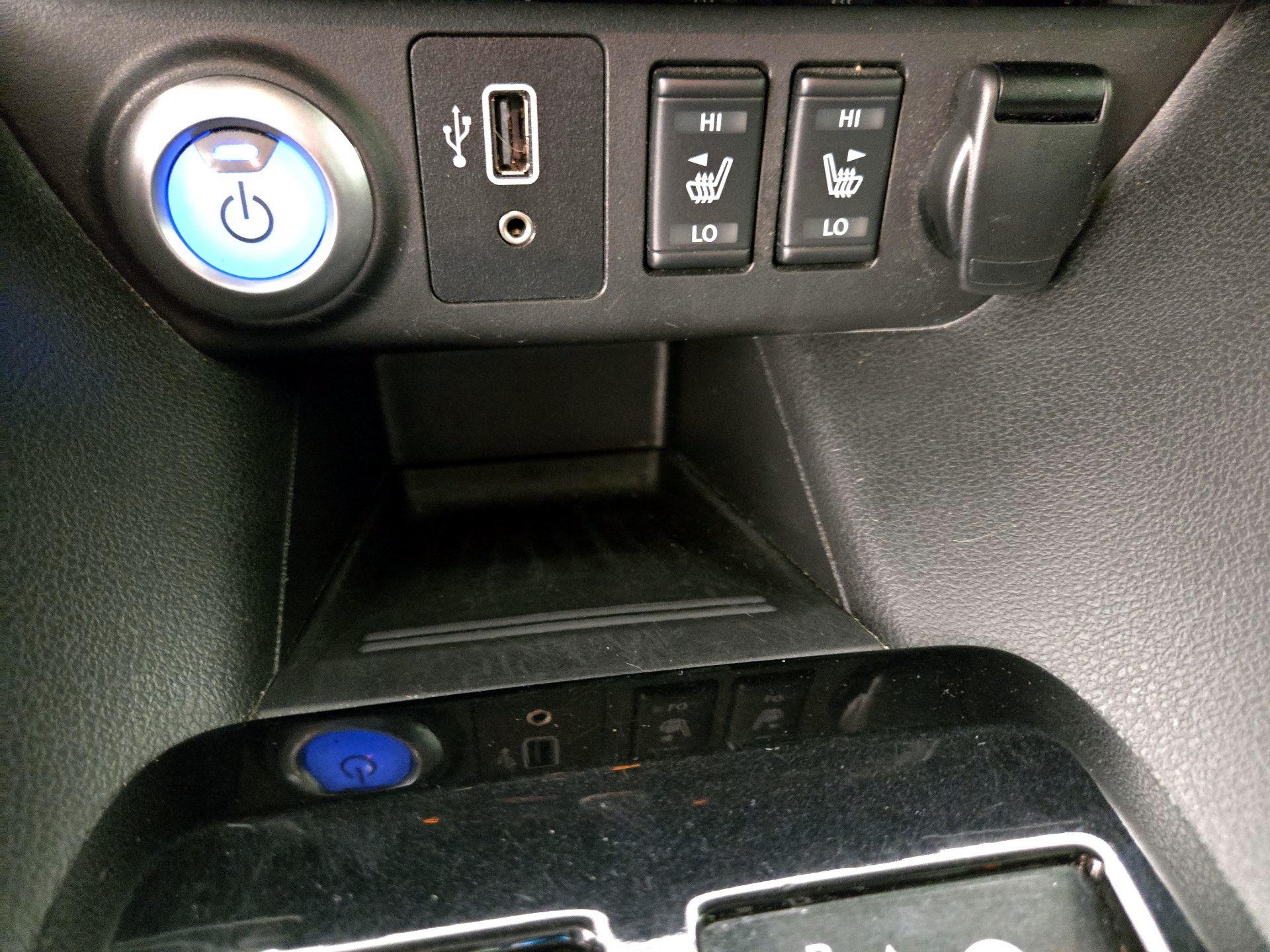 Thumbnail: 2019 Nissan Leaf - 19