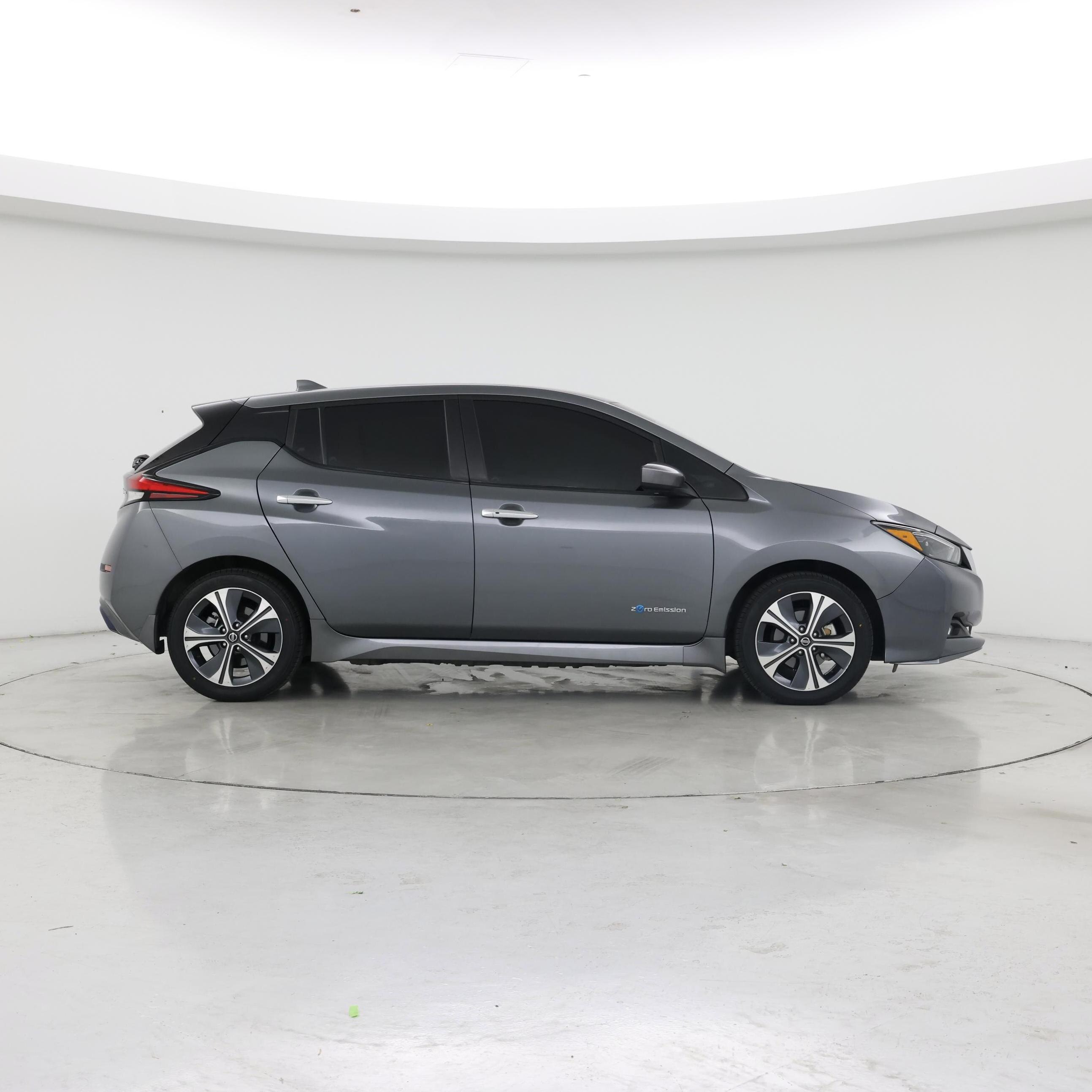 Thumbnail: 2019 Nissan Leaf - 7