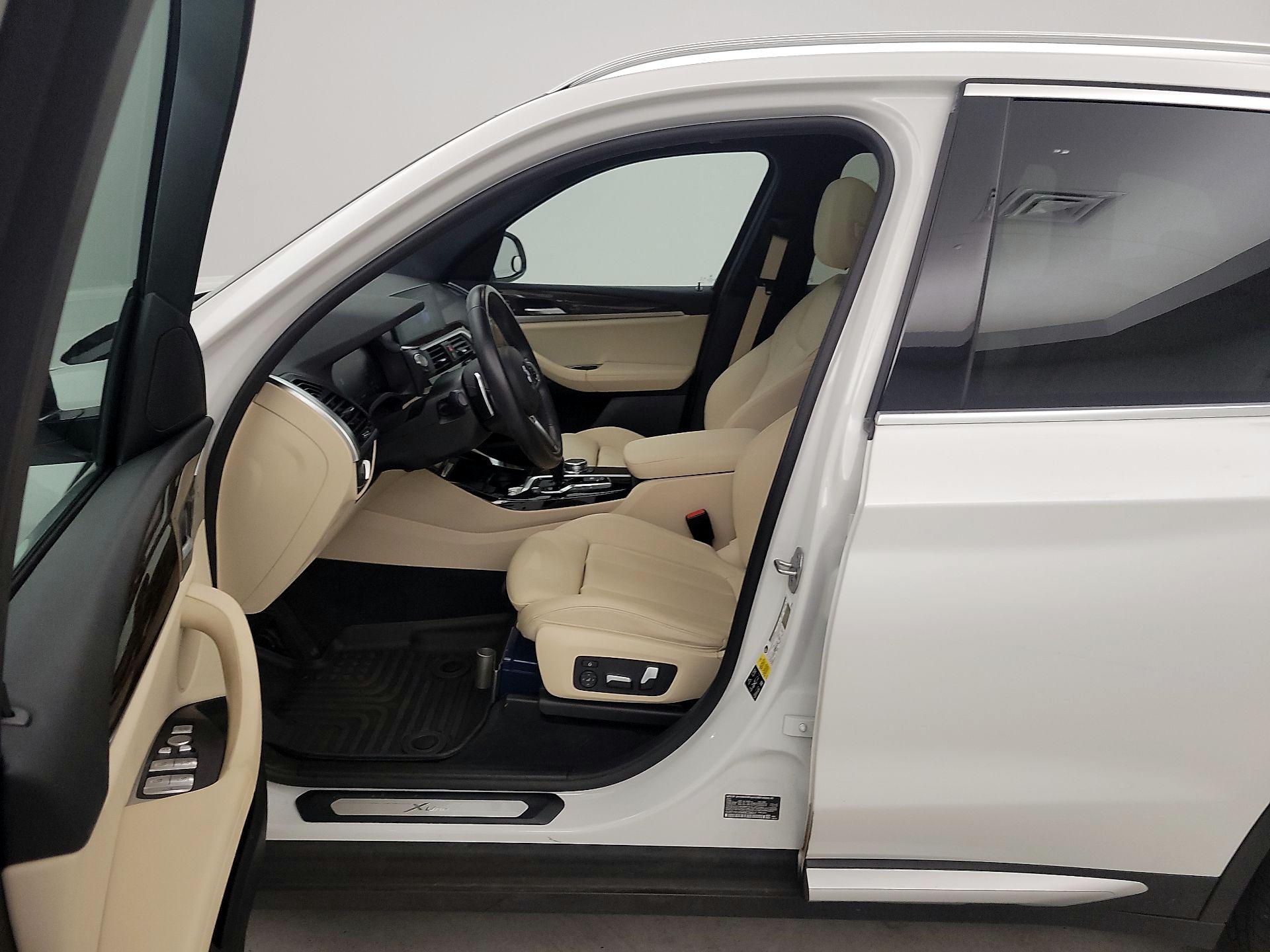Thumbnail: 2021 BMW X3 - 9