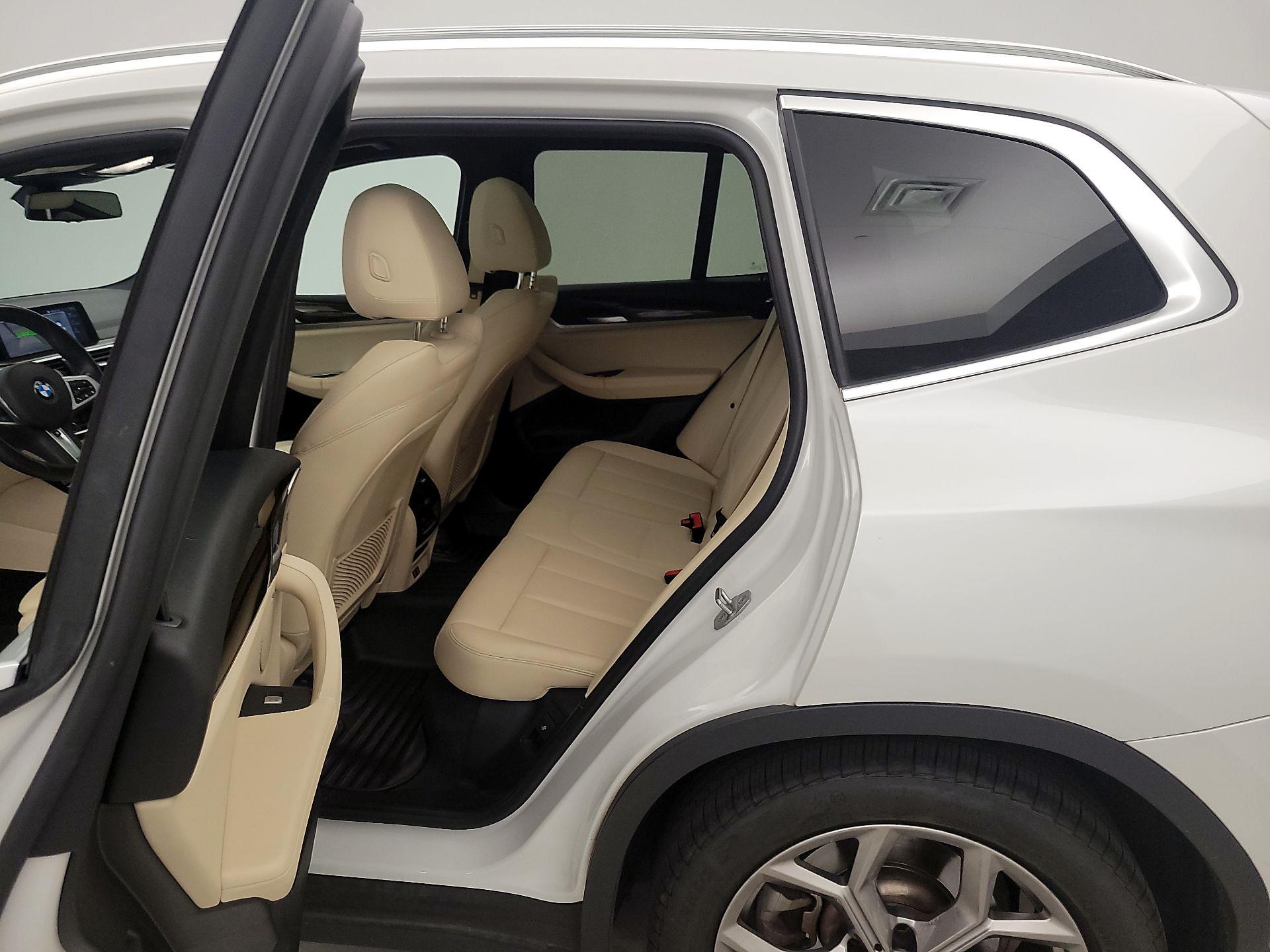 Thumbnail: 2021 BMW X3 - 17