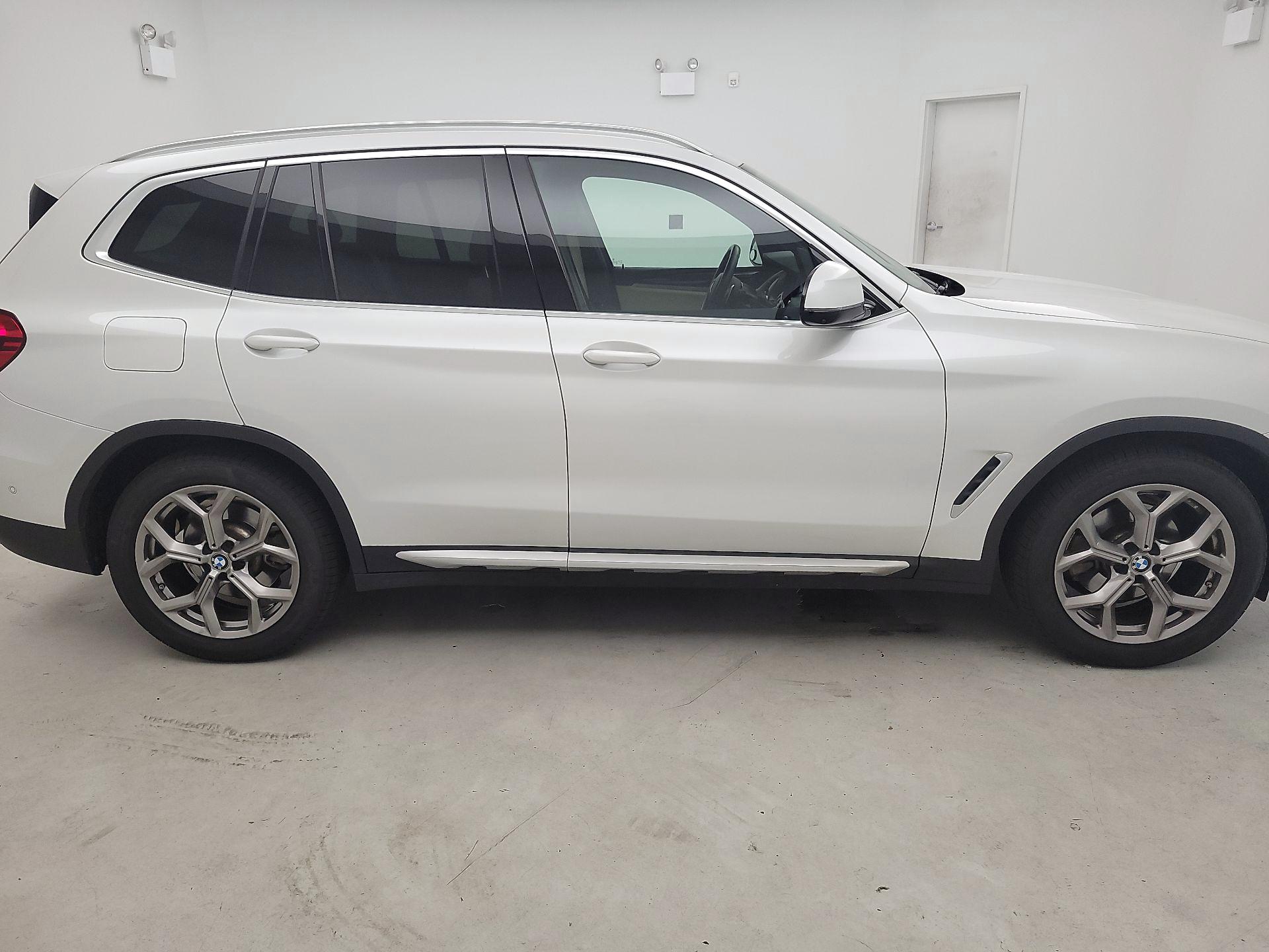 Thumbnail: 2021 BMW X3 - 4