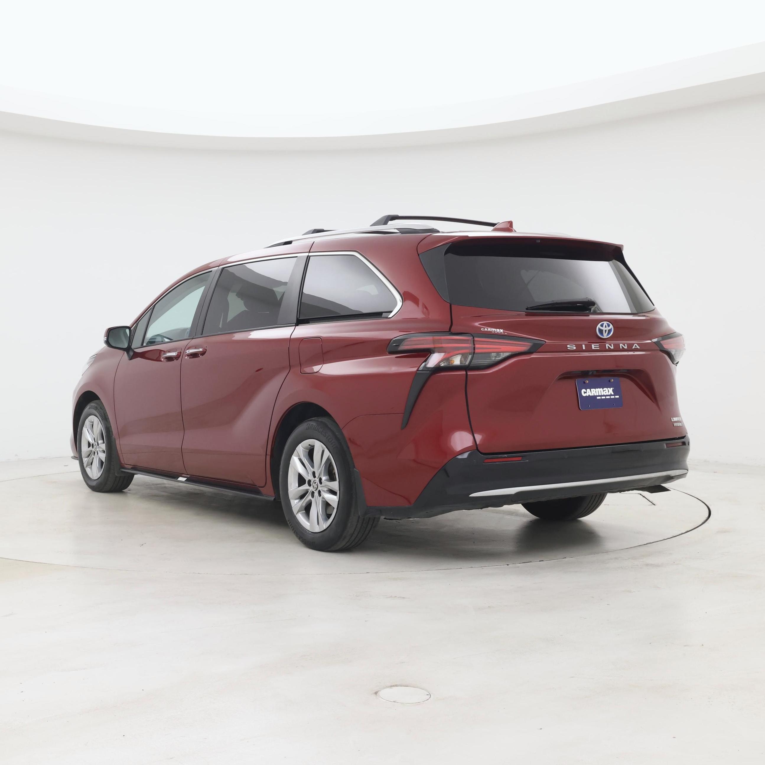 Thumbnail: 2024 Toyota Sienna - 2