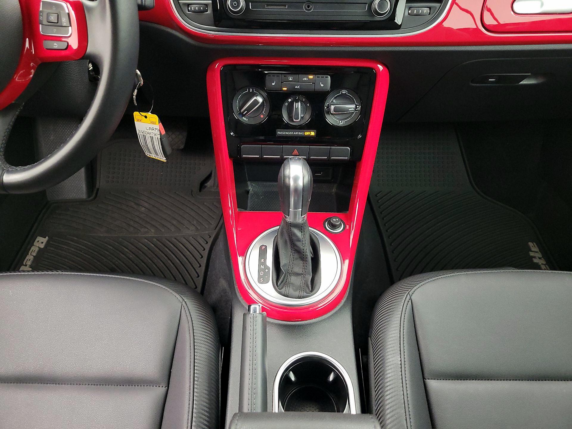 Thumbnail: 2019 Volkswagen Beetle - 17