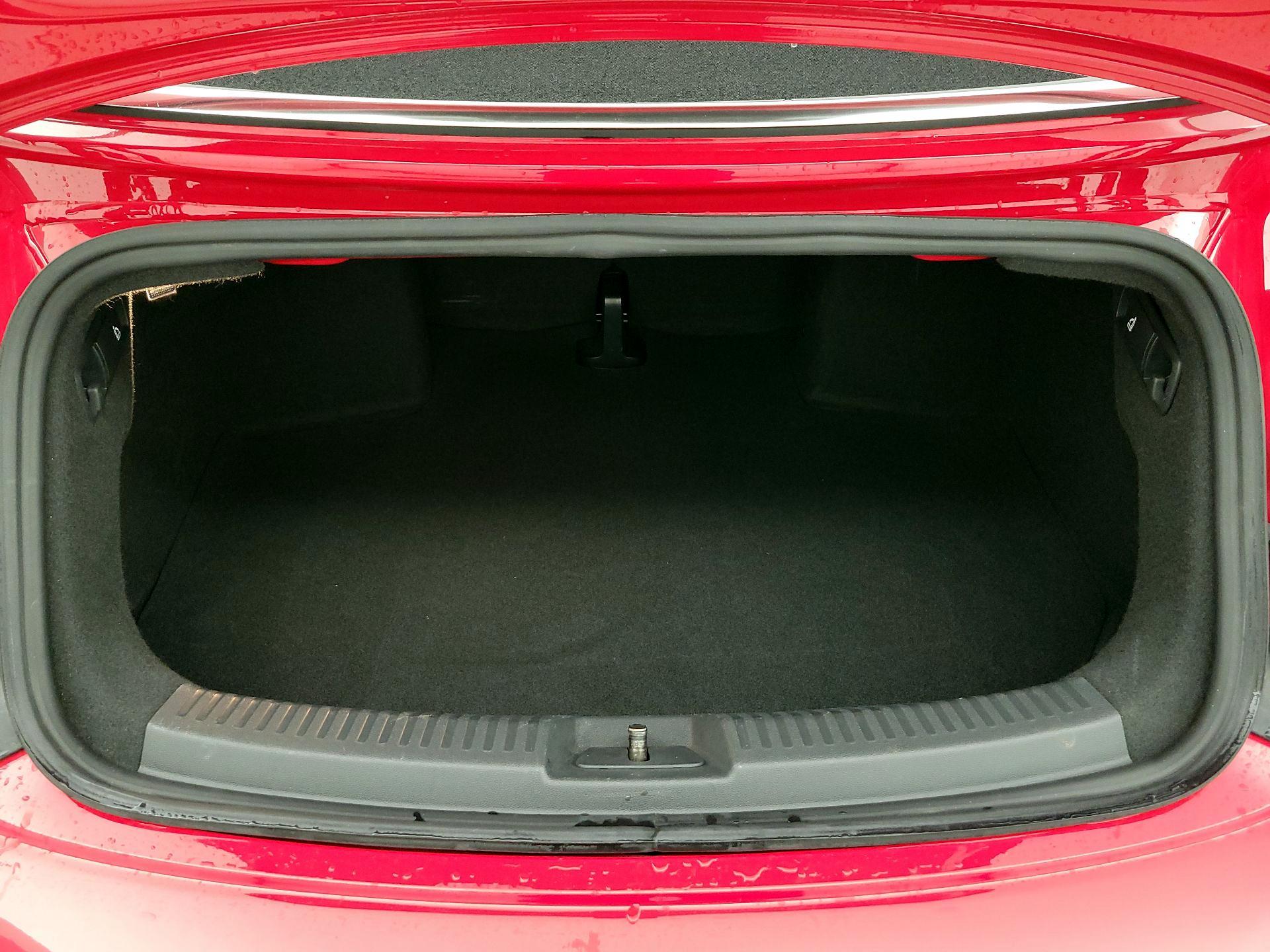 Thumbnail: 2019 Volkswagen Beetle - 20