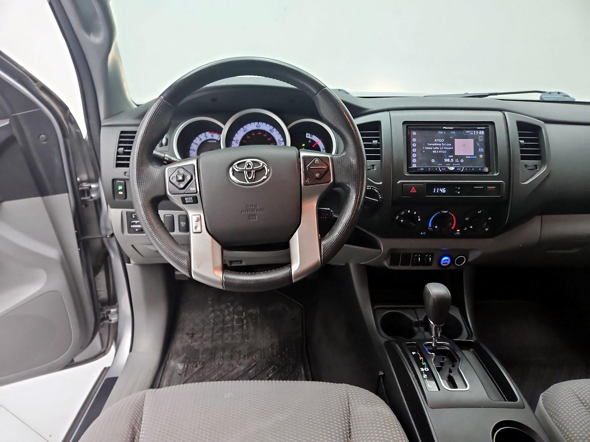 Thumbnail: 2014 Toyota Tacoma - 10