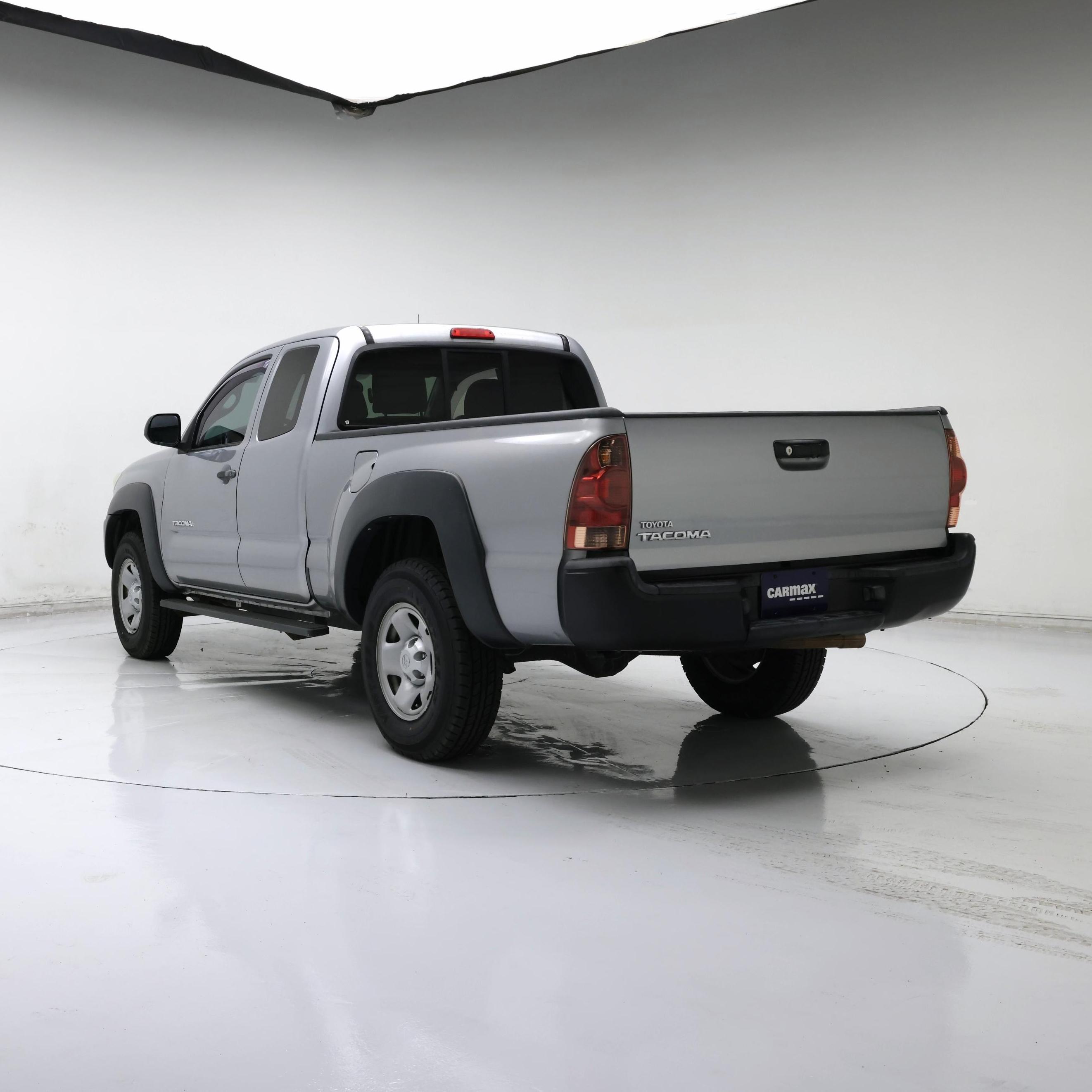 Thumbnail: 2014 Toyota Tacoma - 2