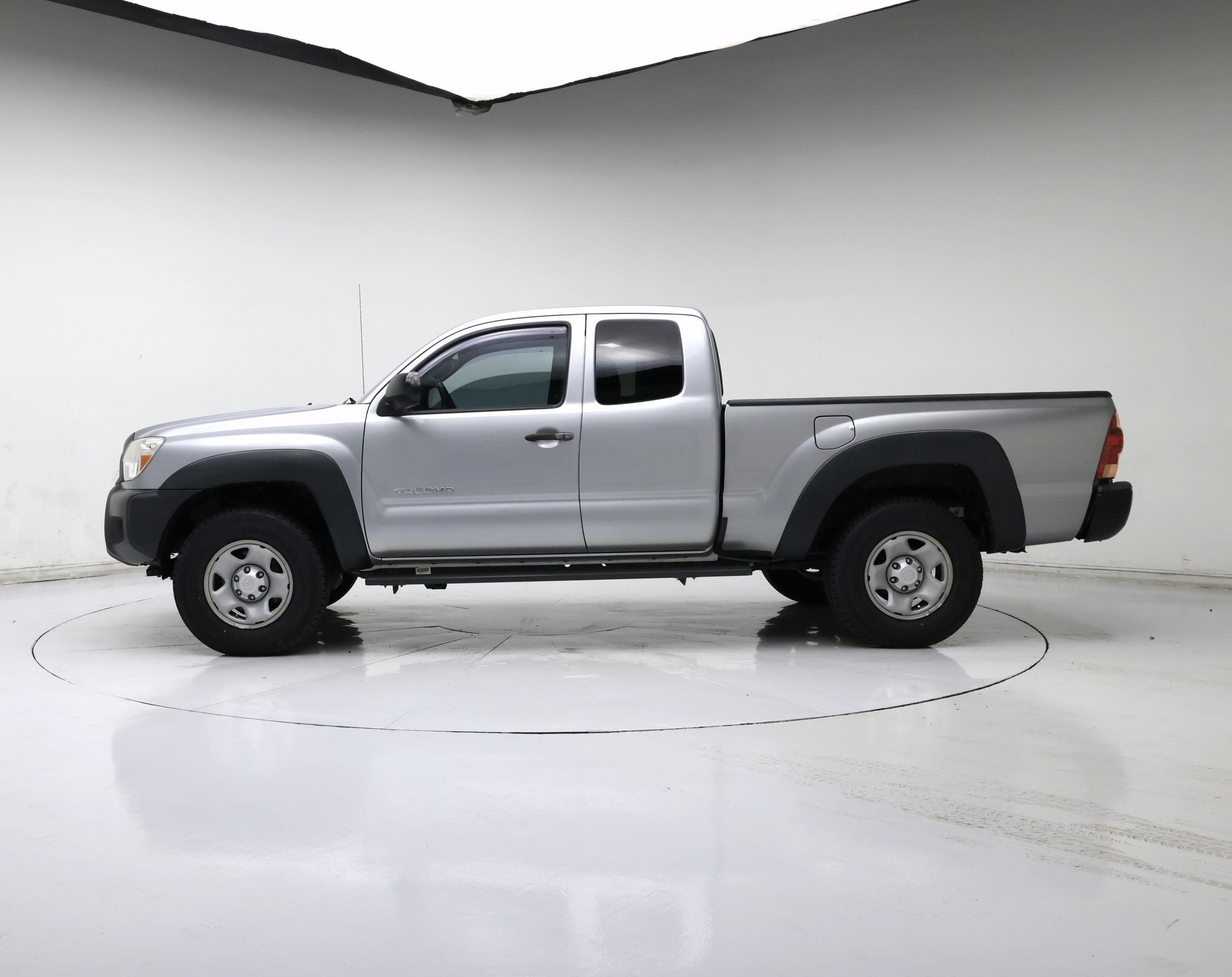 Thumbnail: 2014 Toyota Tacoma - 3