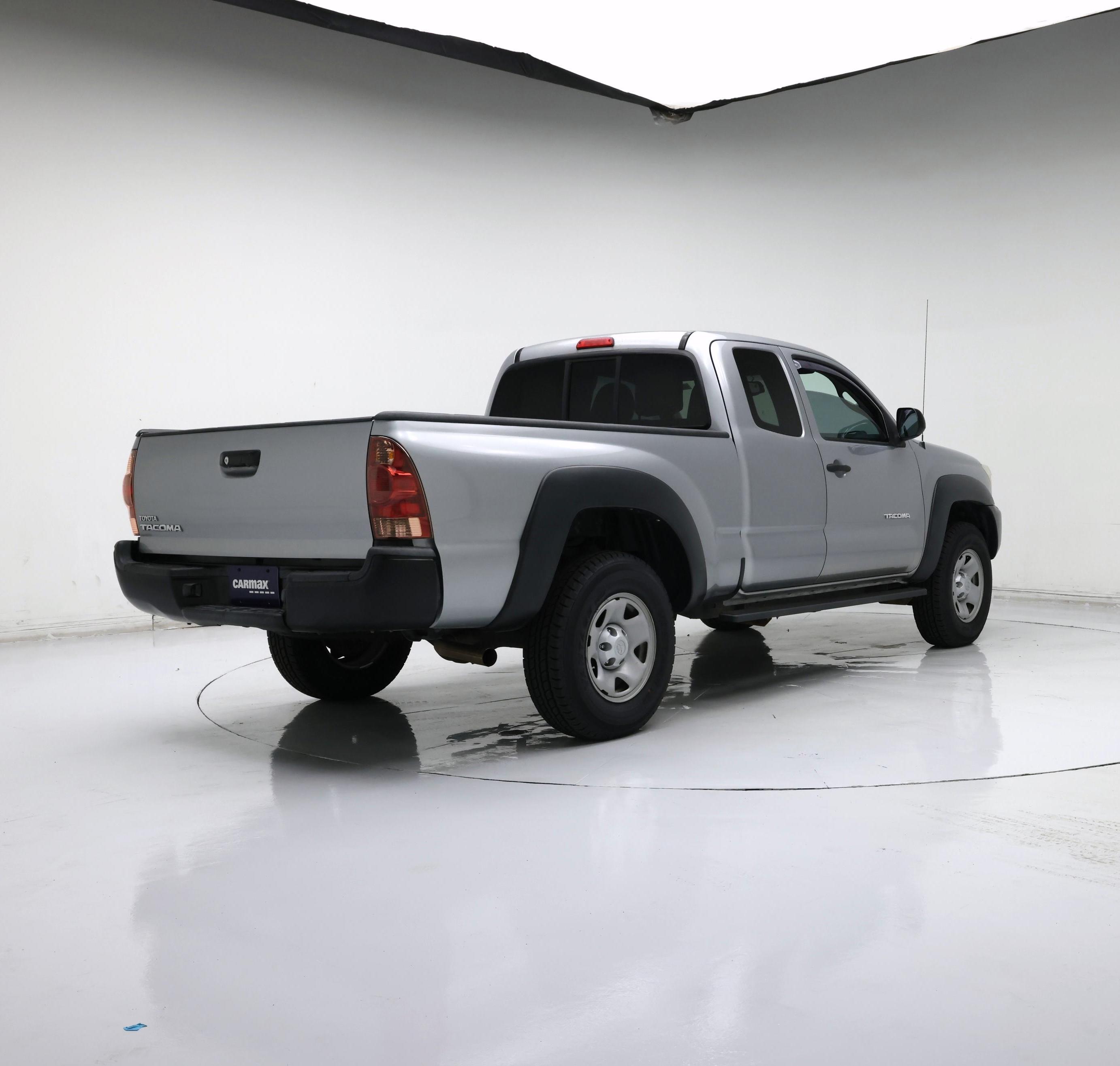 Thumbnail: 2014 Toyota Tacoma - 8