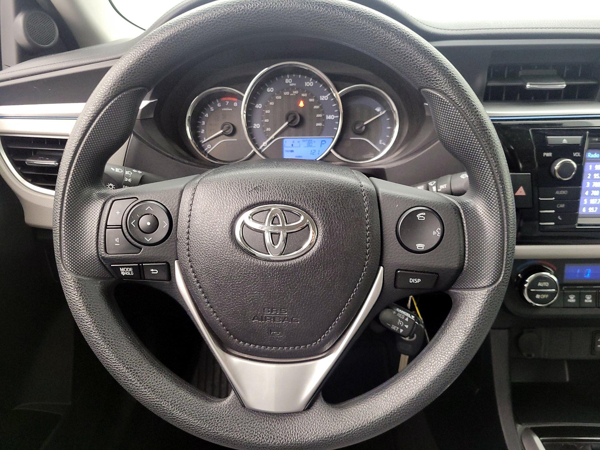 Thumbnail: 2015 Toyota Corolla - 10