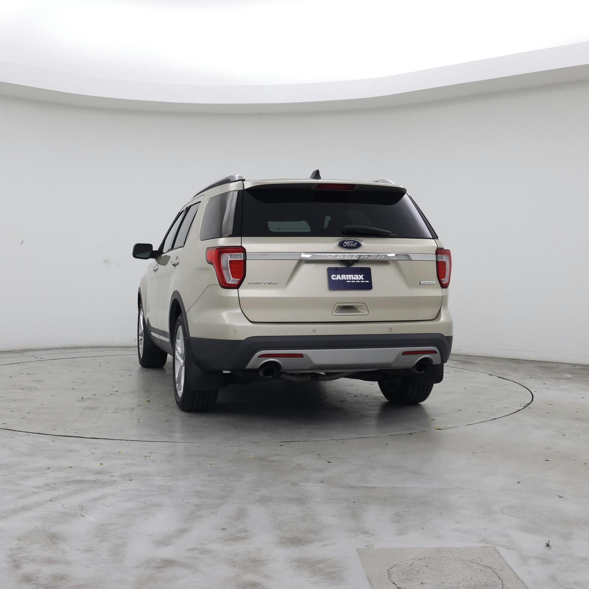 Thumbnail: 2017 Ford Explorer - 6