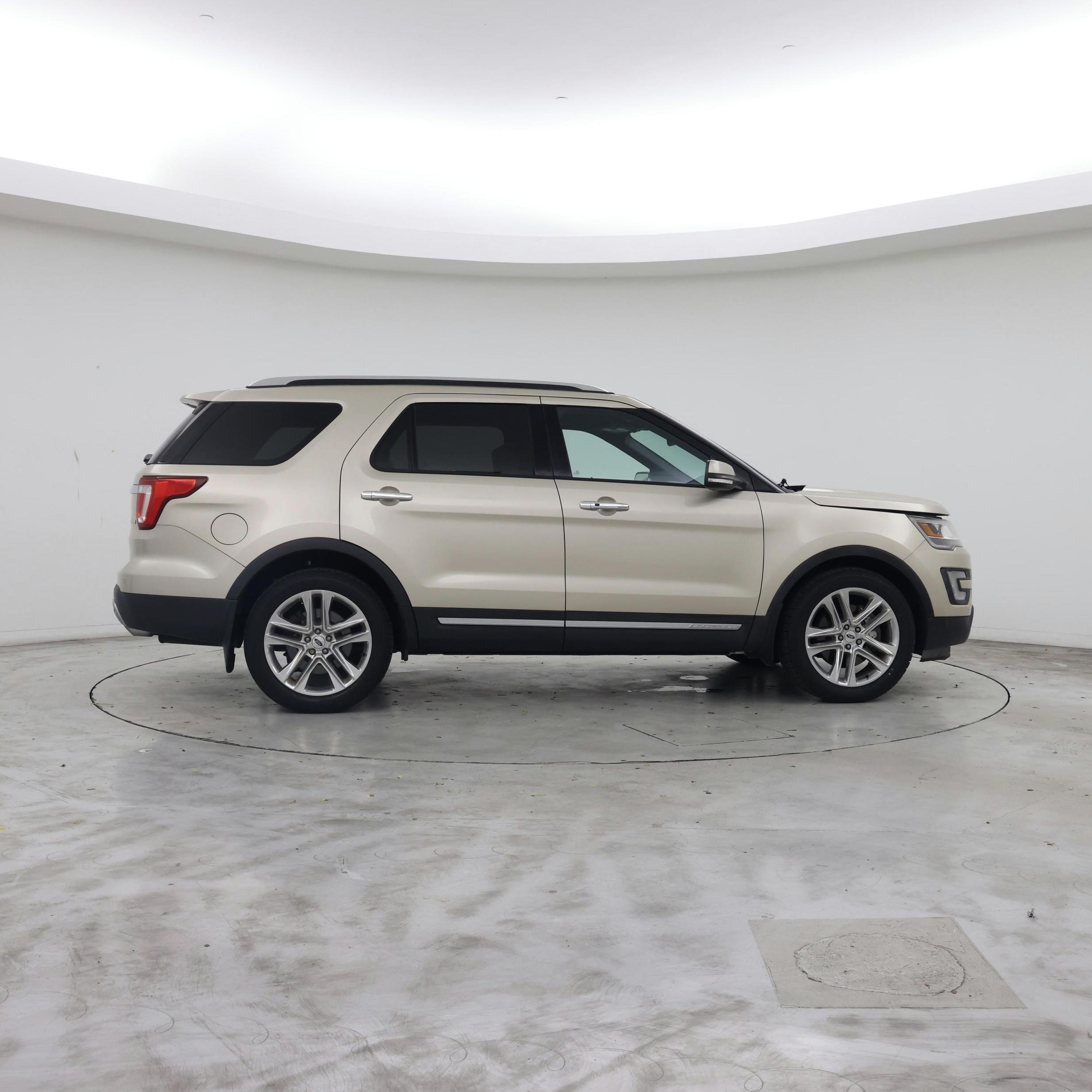 Thumbnail: 2017 Ford Explorer - 7