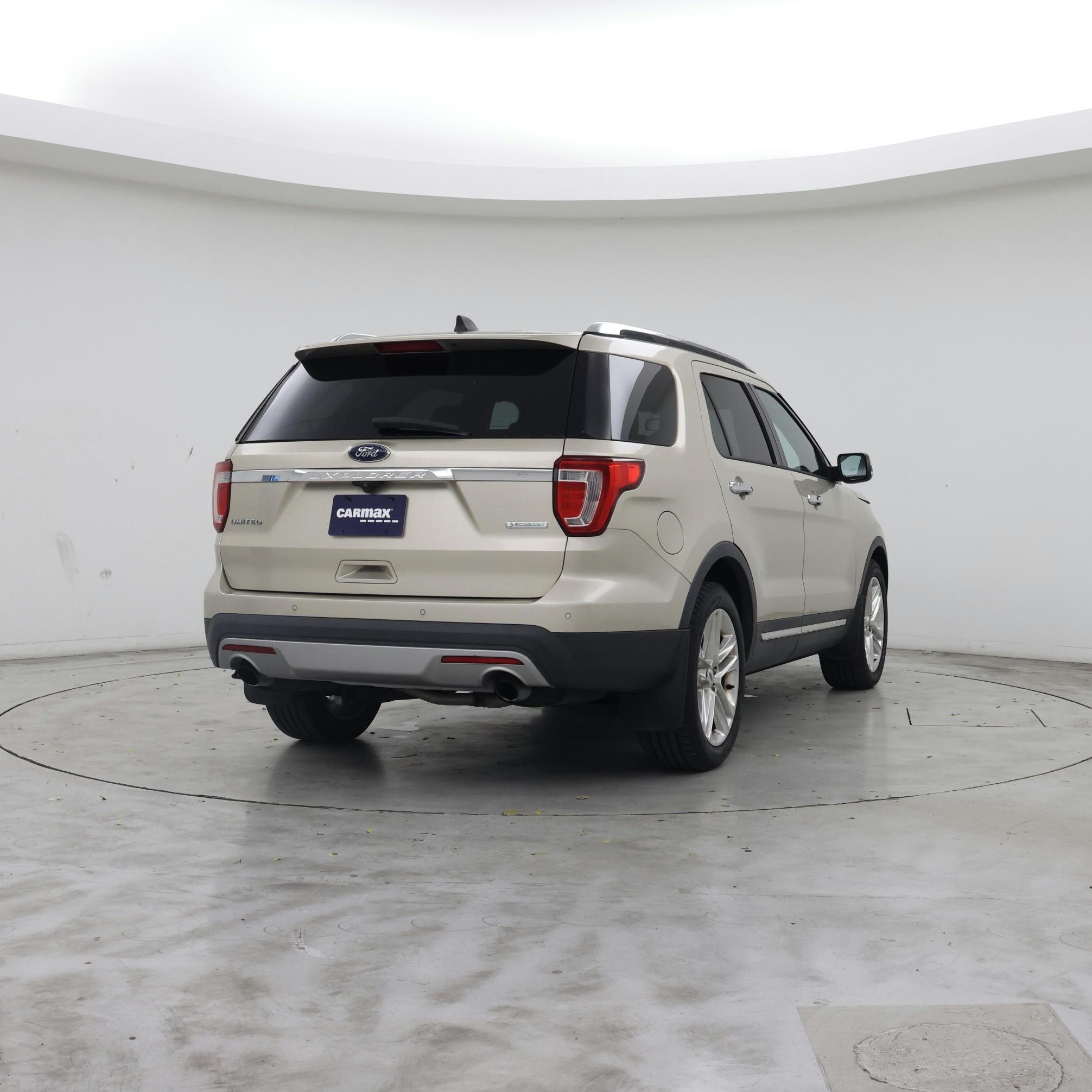 Thumbnail: 2017 Ford Explorer - 8