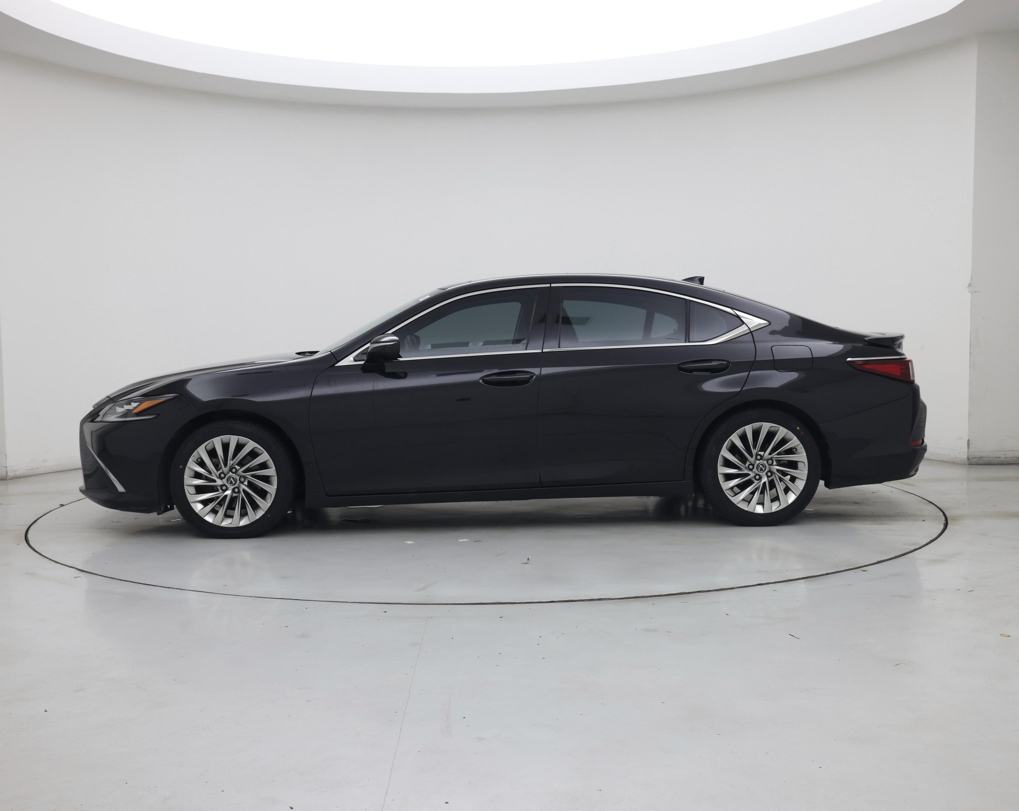 Thumbnail: 2023 Lexus ES - 3